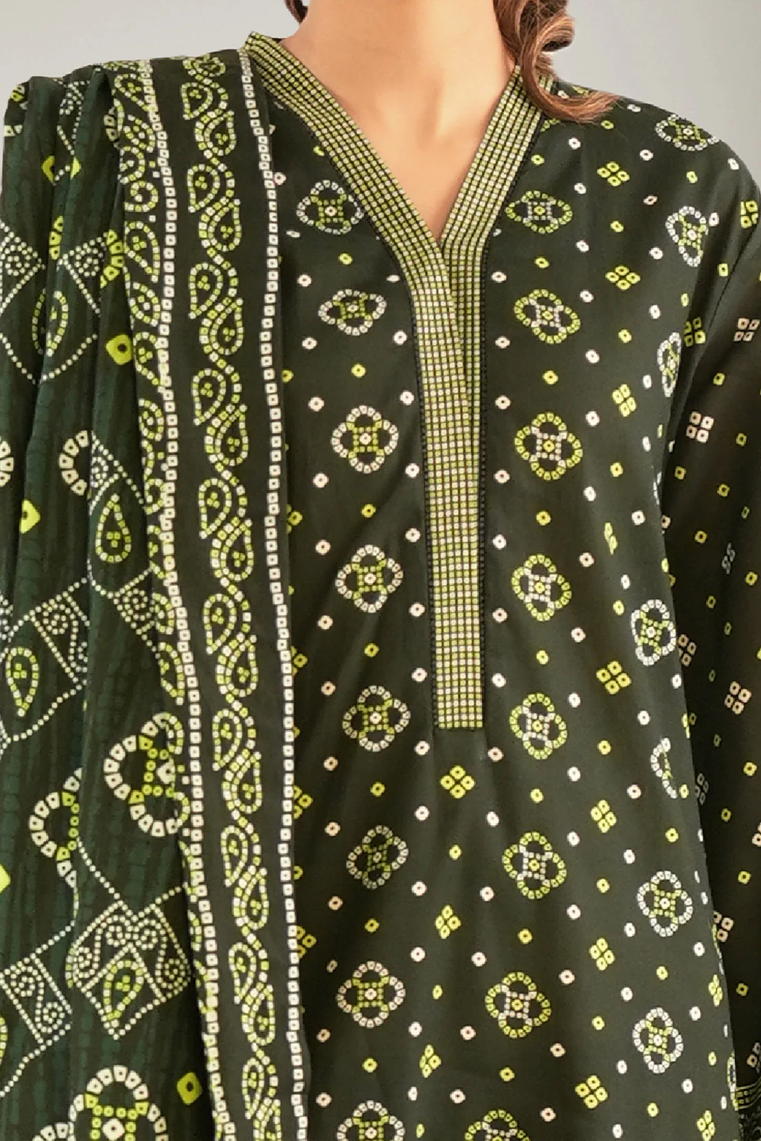 Unstitched Printed Lawn 3 Piece - Image 4