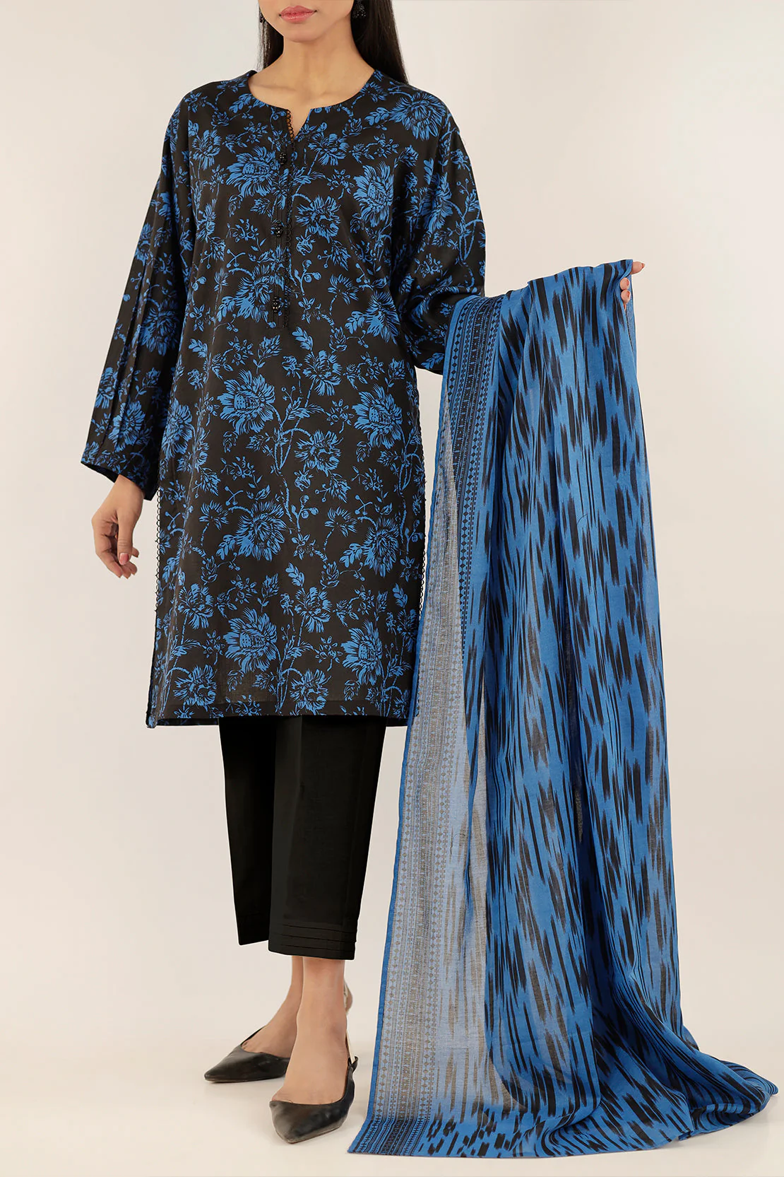 Unstitched Printed Lawn 3 Piece - Image 6
