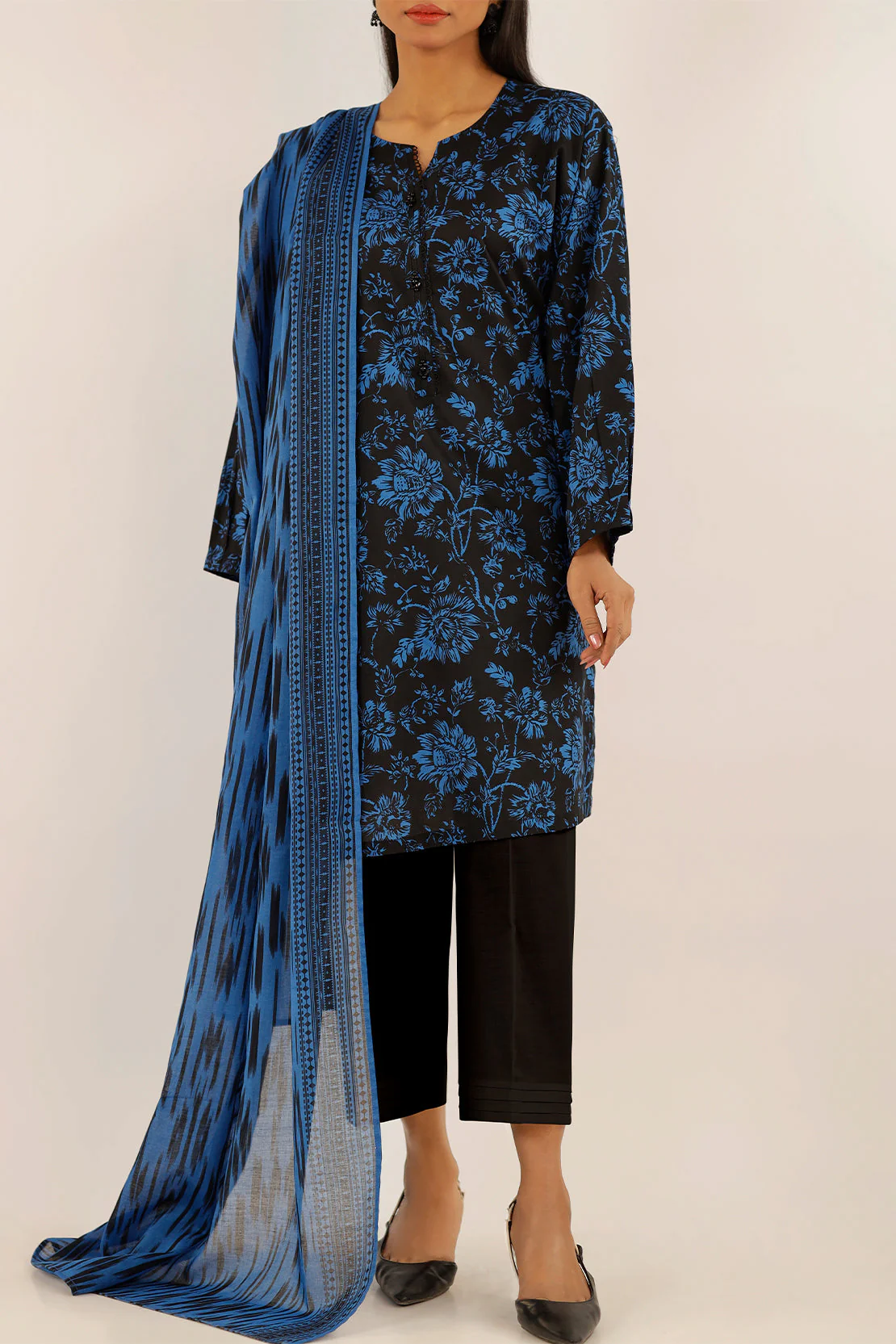Unstitched Printed Lawn 3 Piece - Image 7