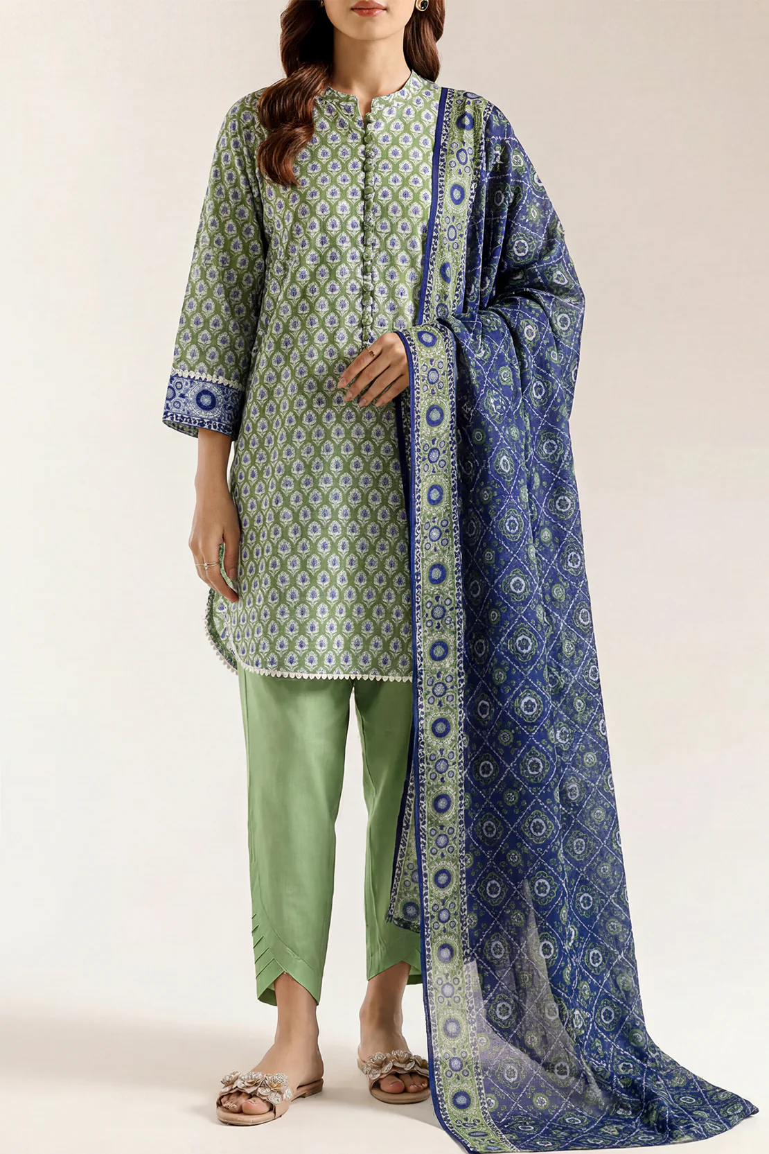Unstitched Printed Lawn 3 Piece - Image 2