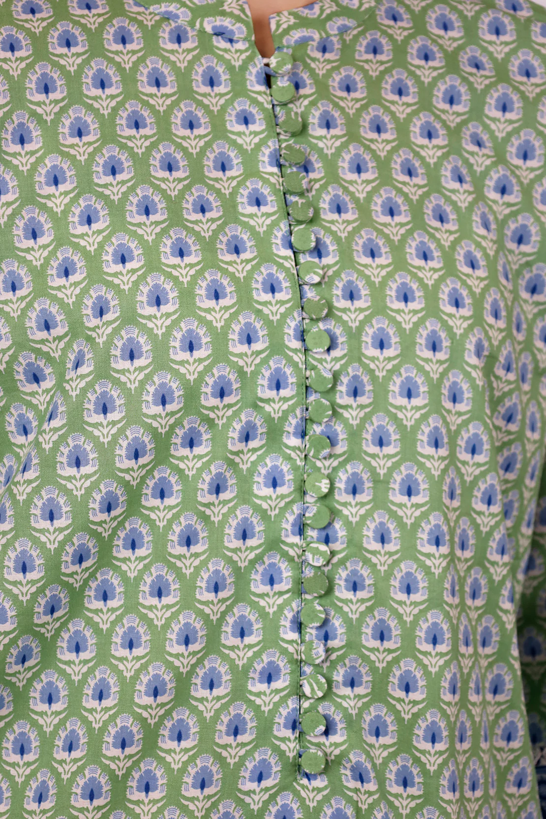 Unstitched Printed Lawn 3 Piece - Image 3