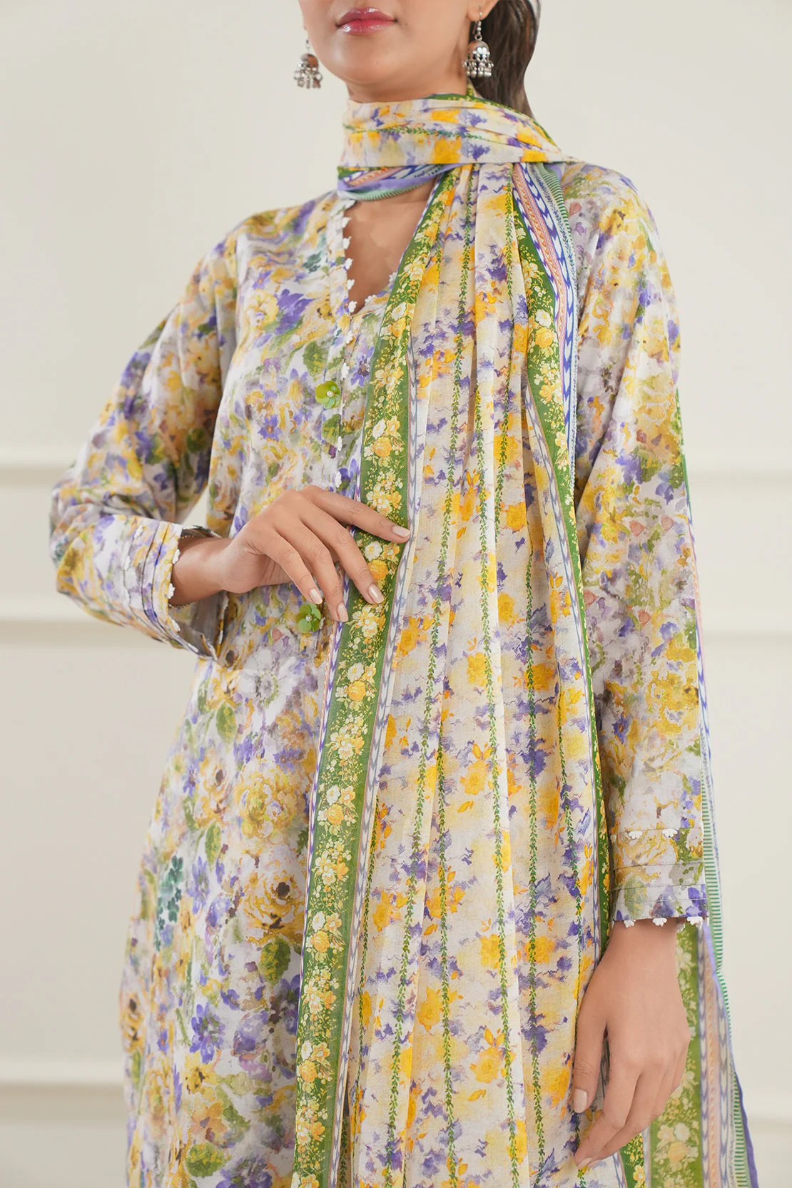 Unstitched Printed Lawn 3 Piece - Image 4