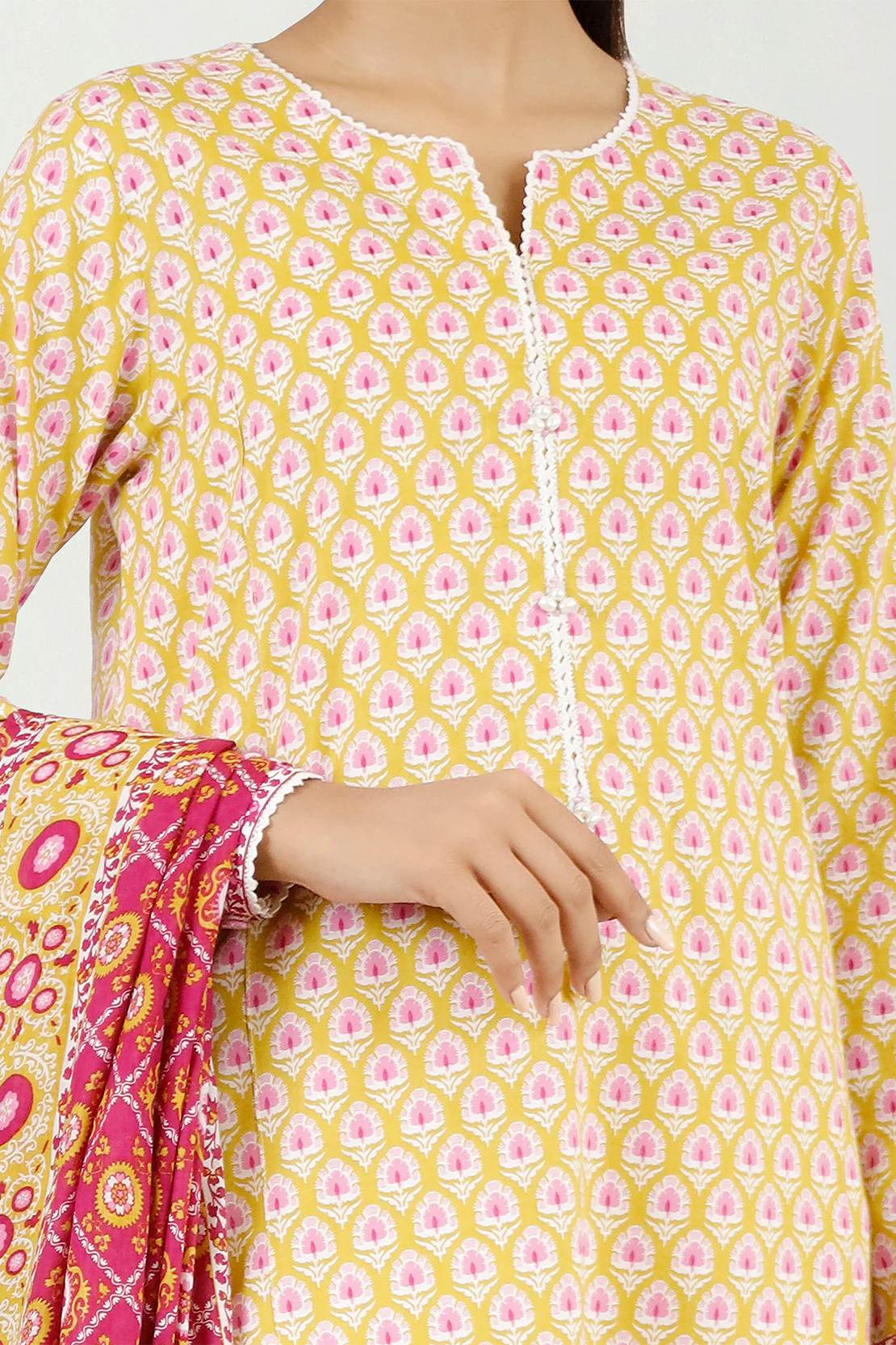 Unstitched Printed Lawn 3 Piece - Image 4