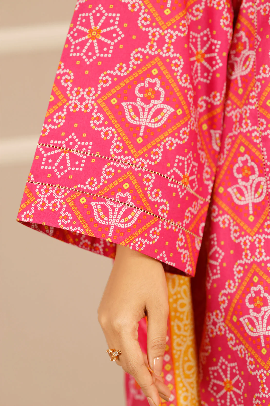 Unstitched Printed Lawn 3 Piece - Image 10