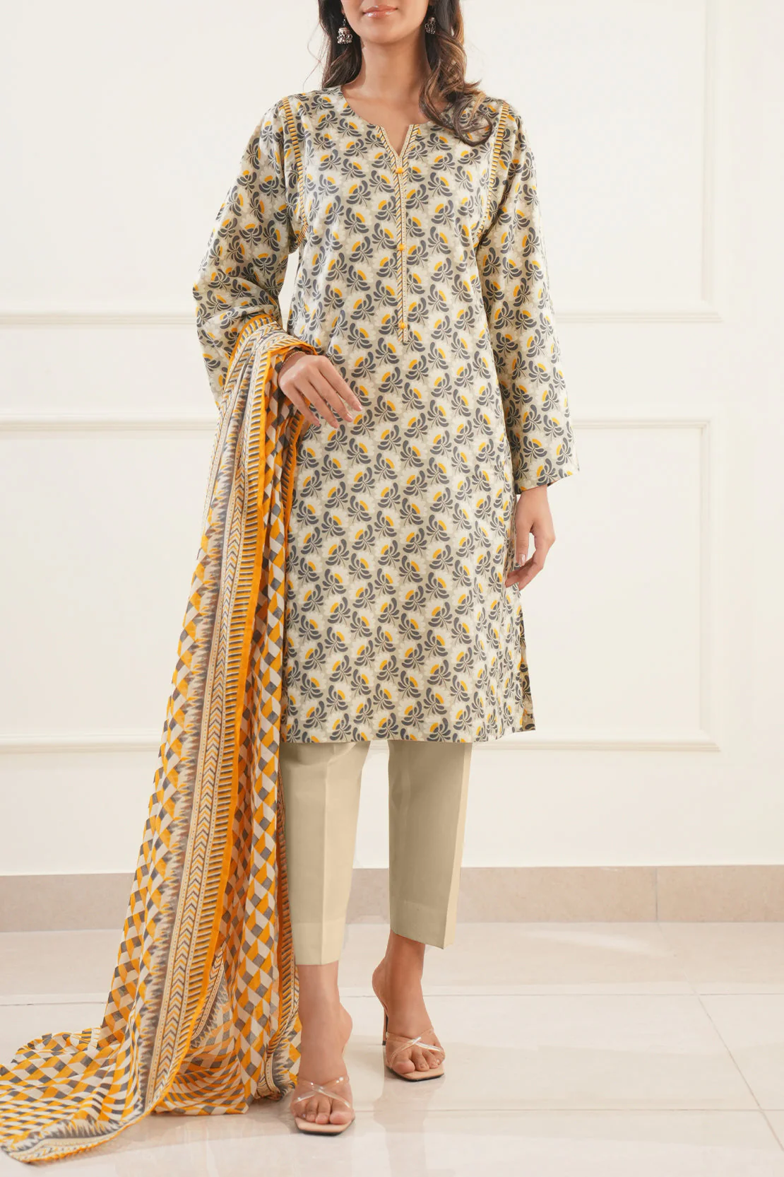 Unstitched Printed Lawn 3 Piece - Image 2