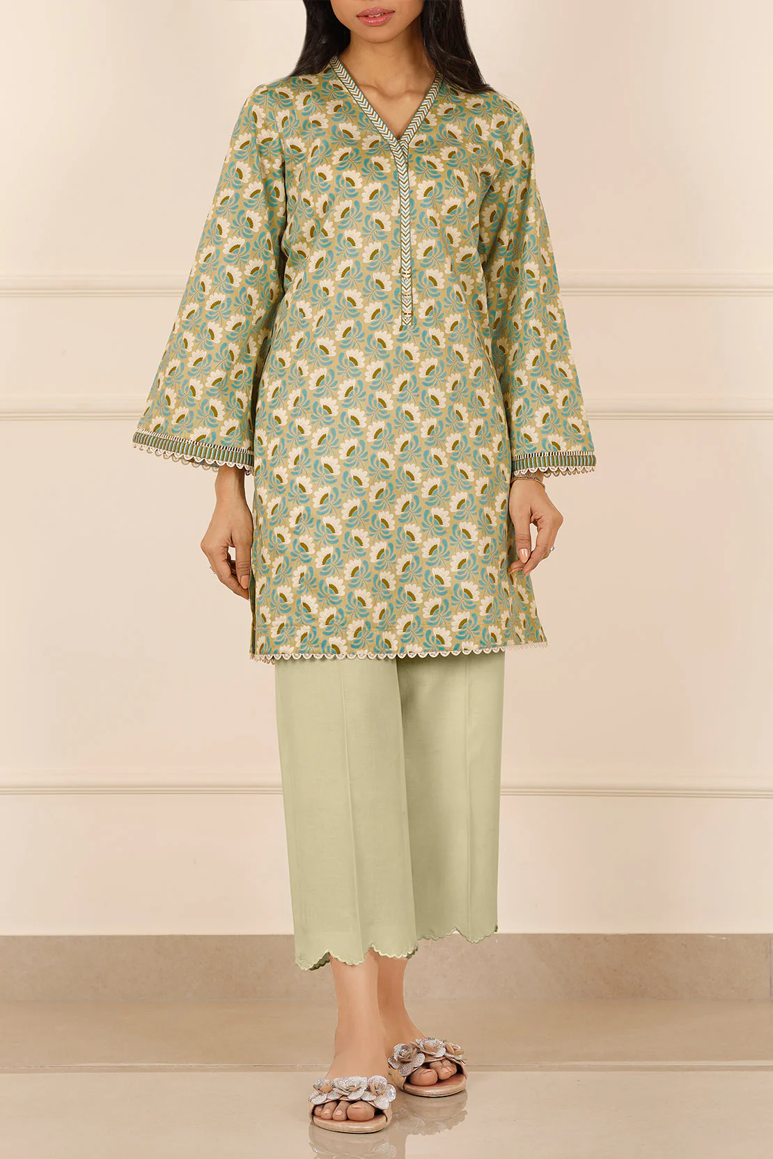 Unstitched Printed Lawn 3 Piece - Image 2