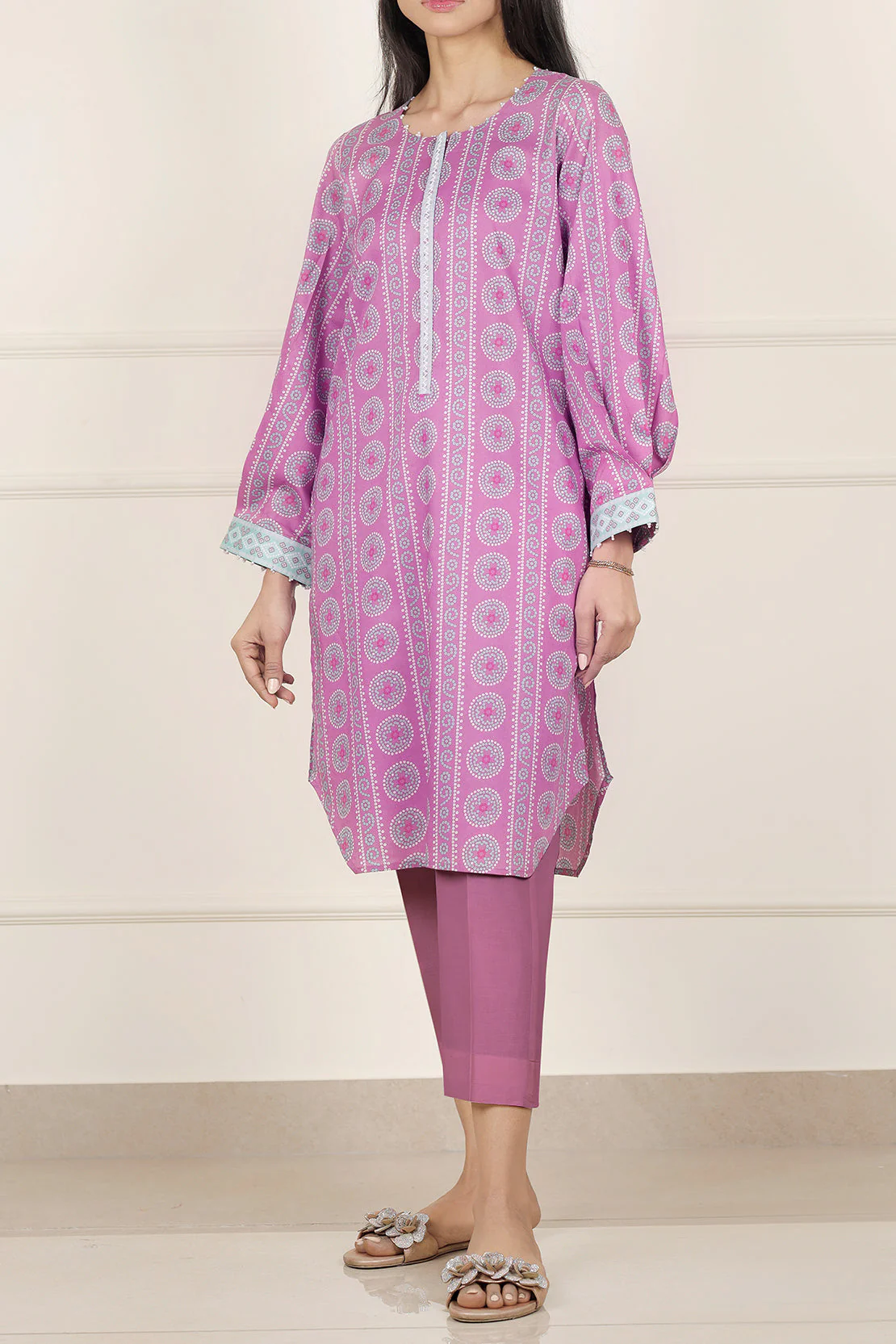 Unstitched Printed Lawn 3 Piece - Image 3