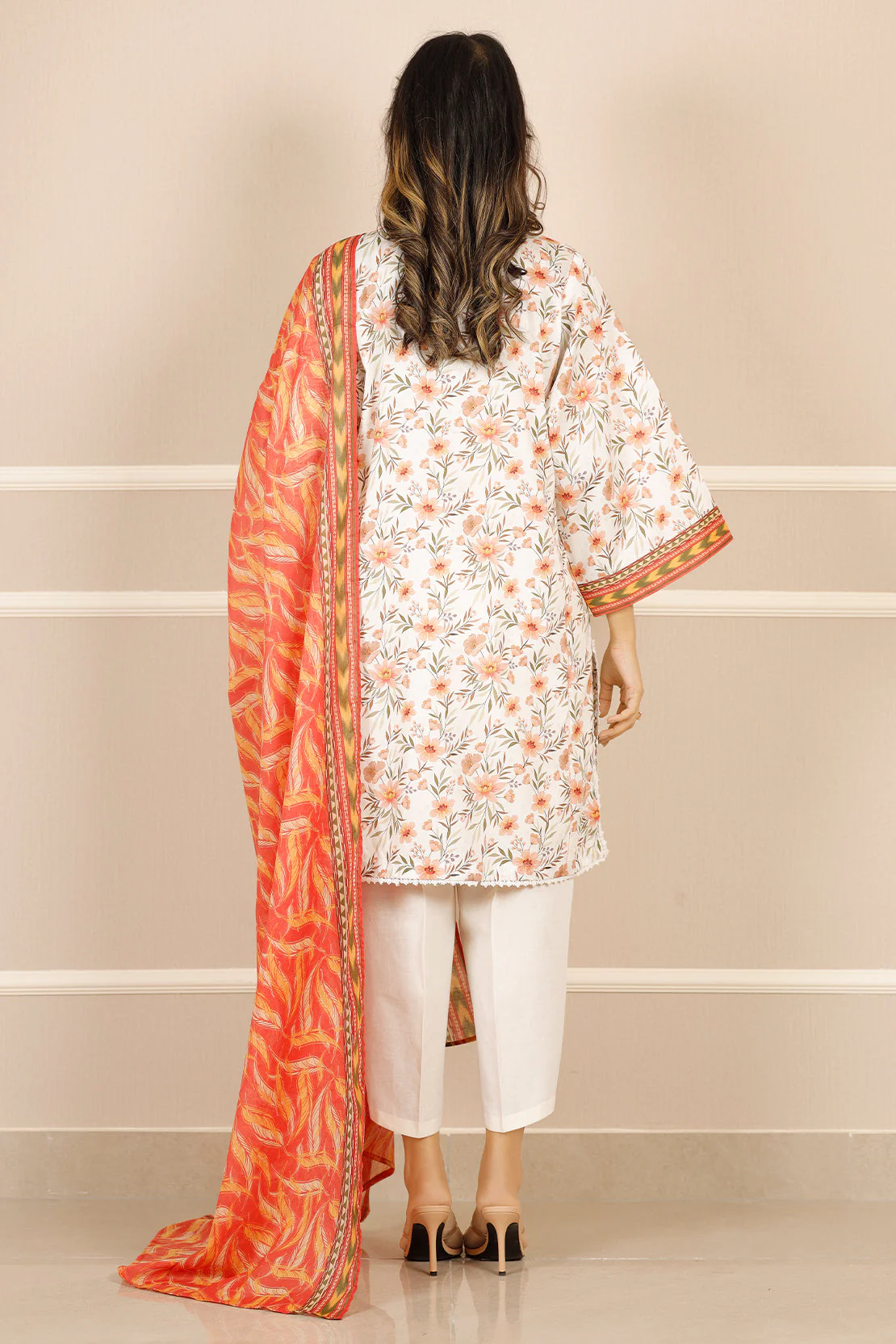 Unstitched Printed Lawn 3 Piece - Image 3