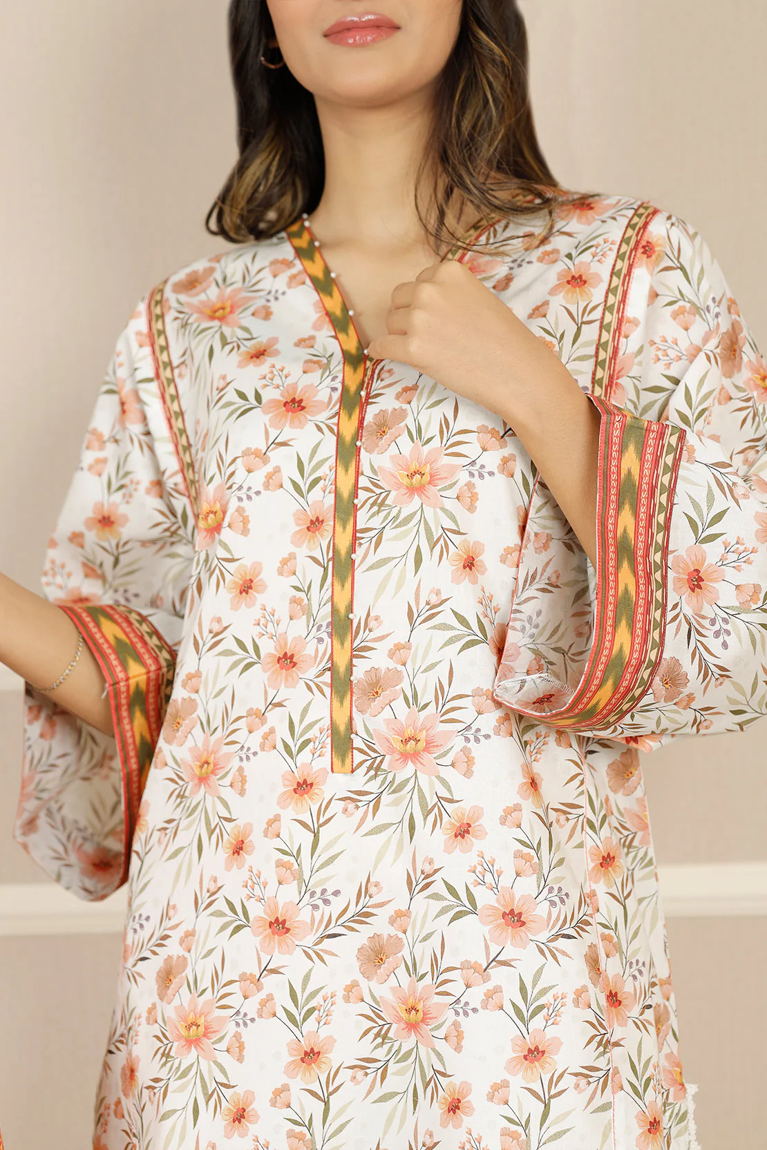 Unstitched Printed Lawn 3 Piece - Image 4