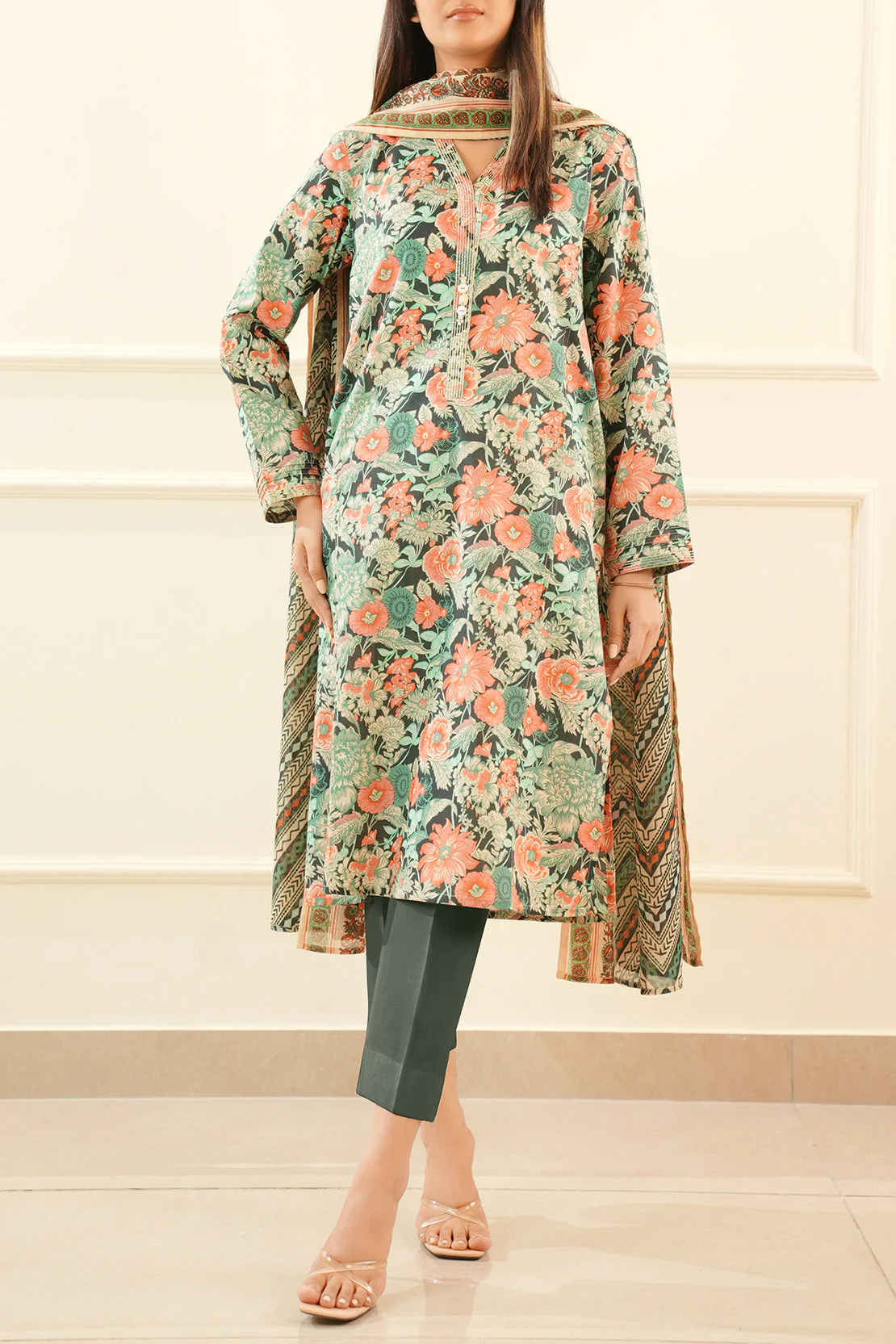 Unstitched Printed Lawn 3 Piece - Image 3