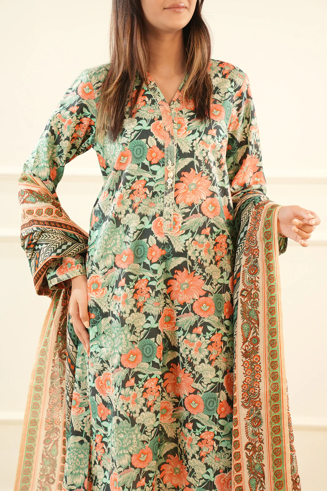 Unstitched Printed Lawn 3 Piece - Image 5