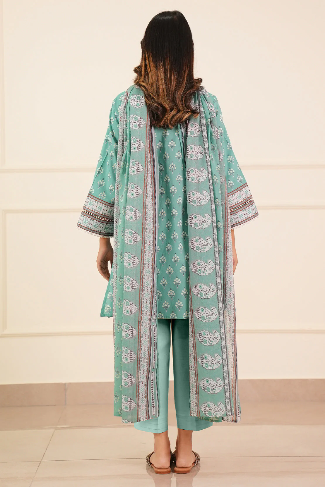 Unstitched Printed Lawn 3 Piece - Image 5
