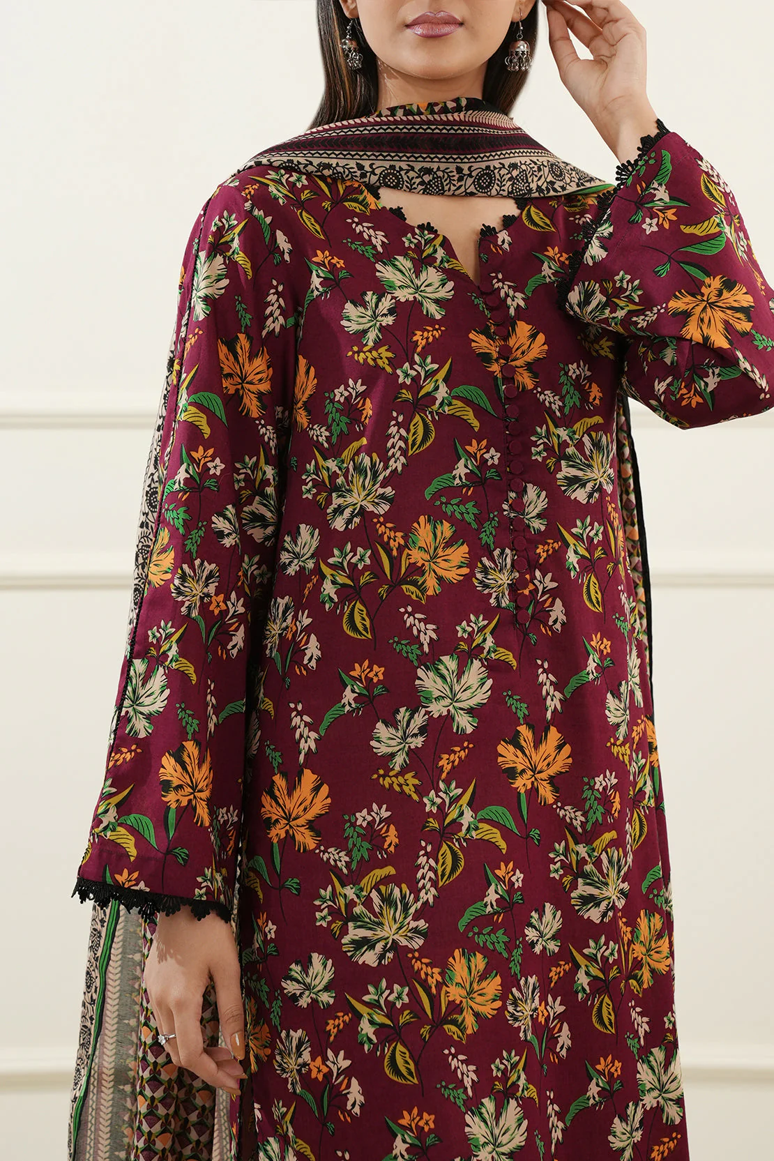 Unstitched Printed Lawn 3 Piece - Image 4