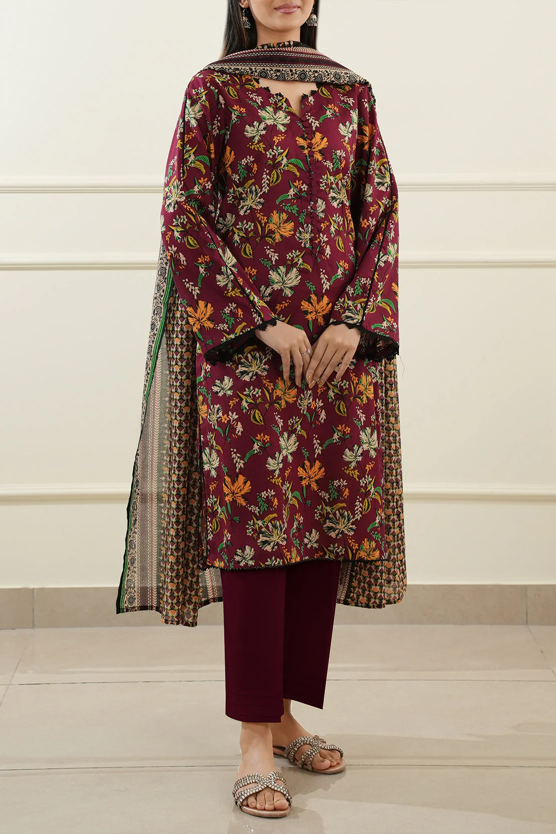 Unstitched Printed Lawn 3 Piece - Image 5