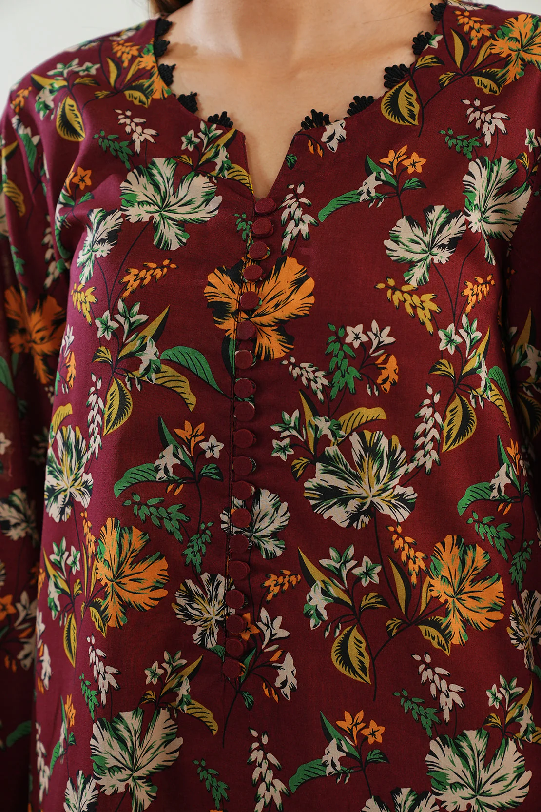 Unstitched Printed Lawn 3 Piece - Image 7