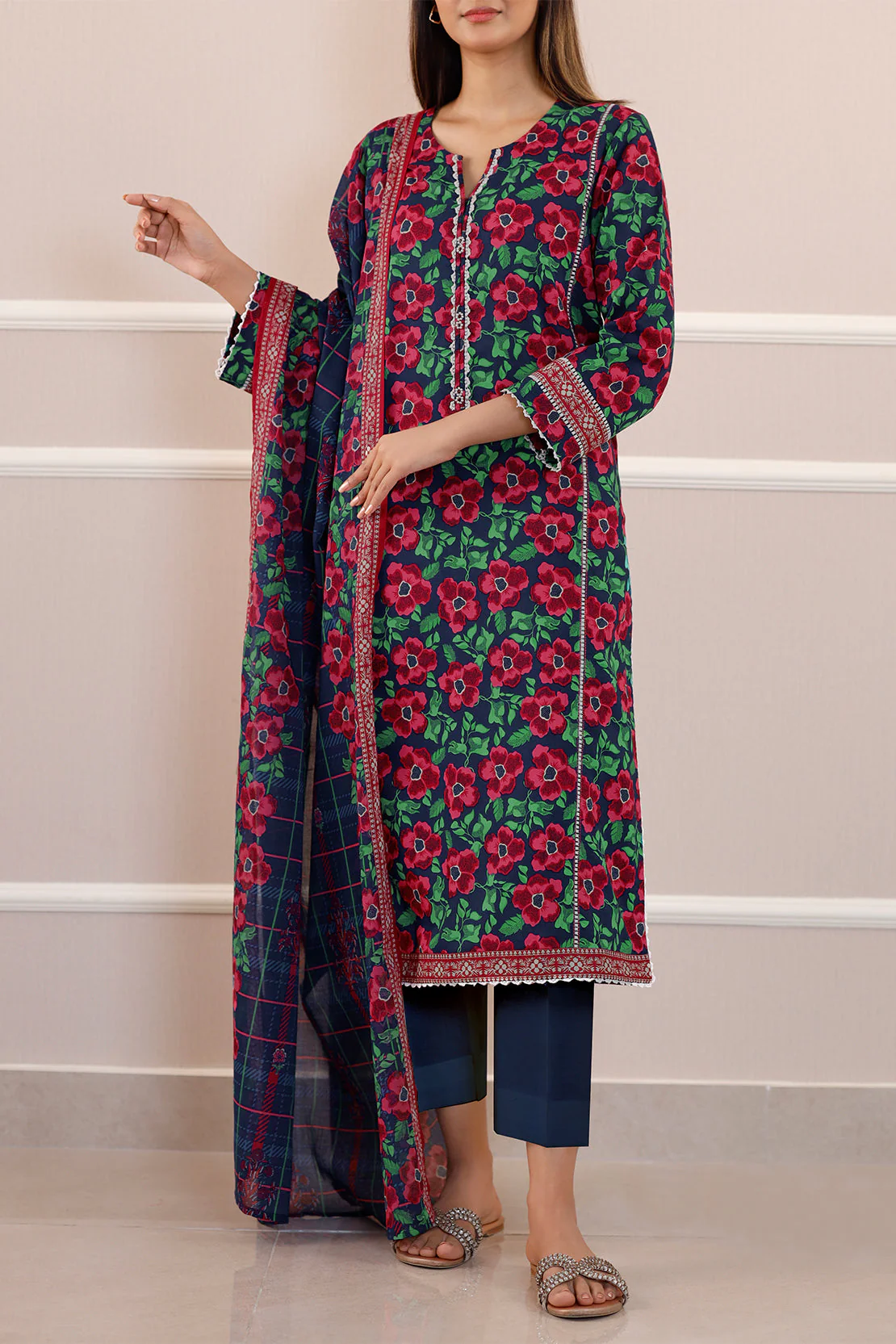 Unstitched Printed Lawn 3 Piece - Image 2