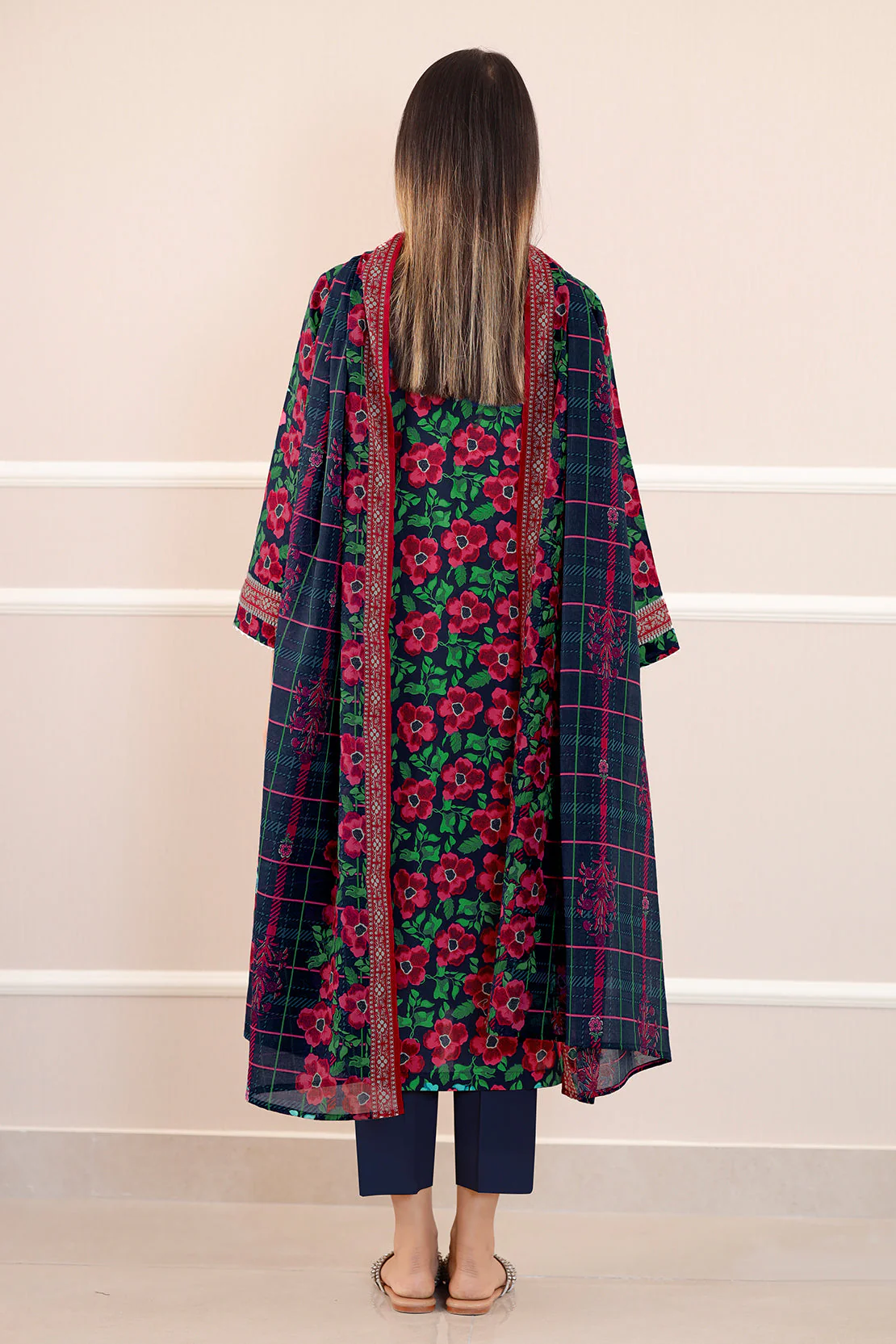 Unstitched Printed Lawn 3 Piece - Image 5