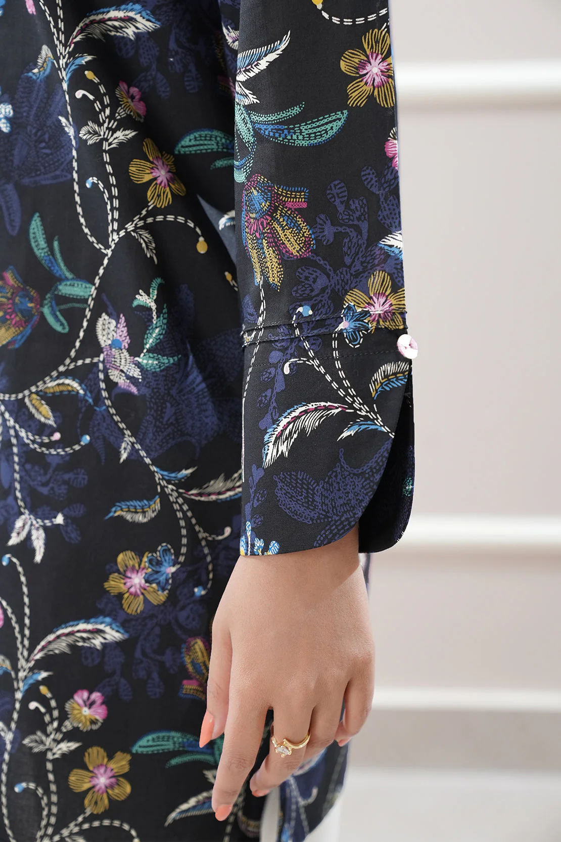 Unstitched Printed Lawn 3 Piece - Image 6
