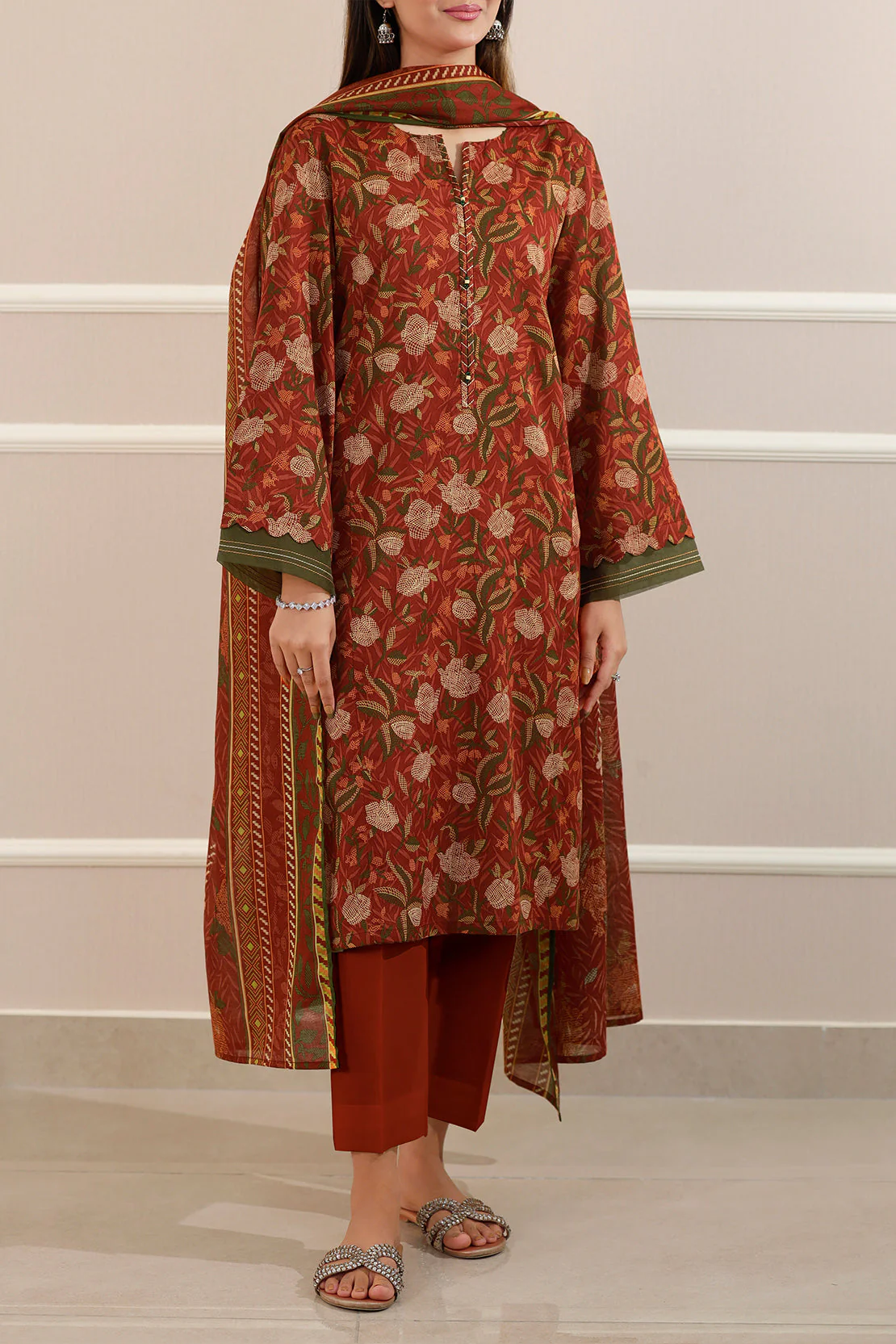 Unstitched Printed Lawn 3 Piece - Image 3