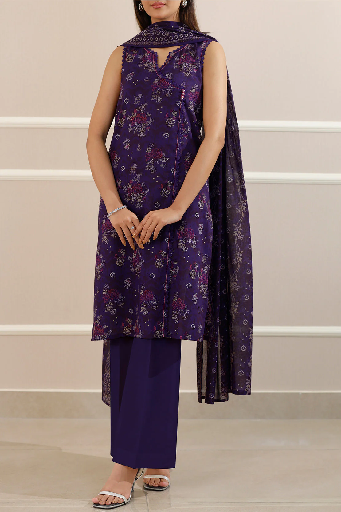 Unstitched Printed Lawn 3 Piece - Image 2