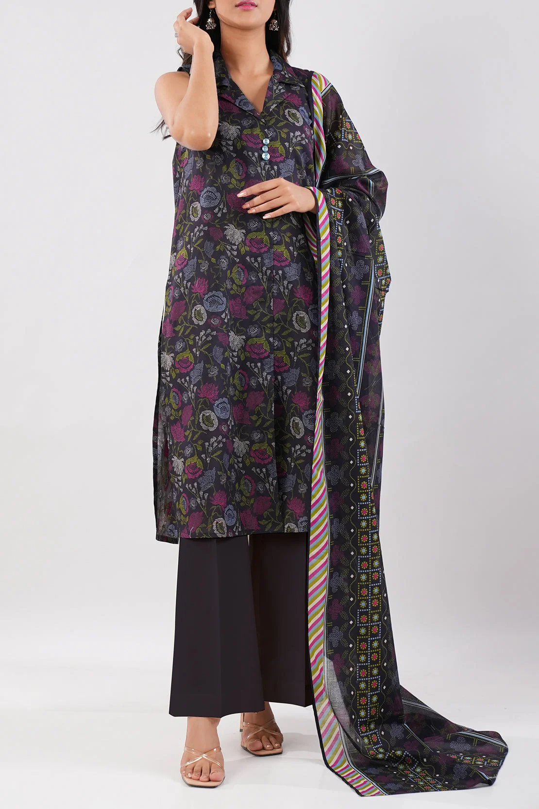 Unstitched Printed Lawn 3 Piece - Image 2
