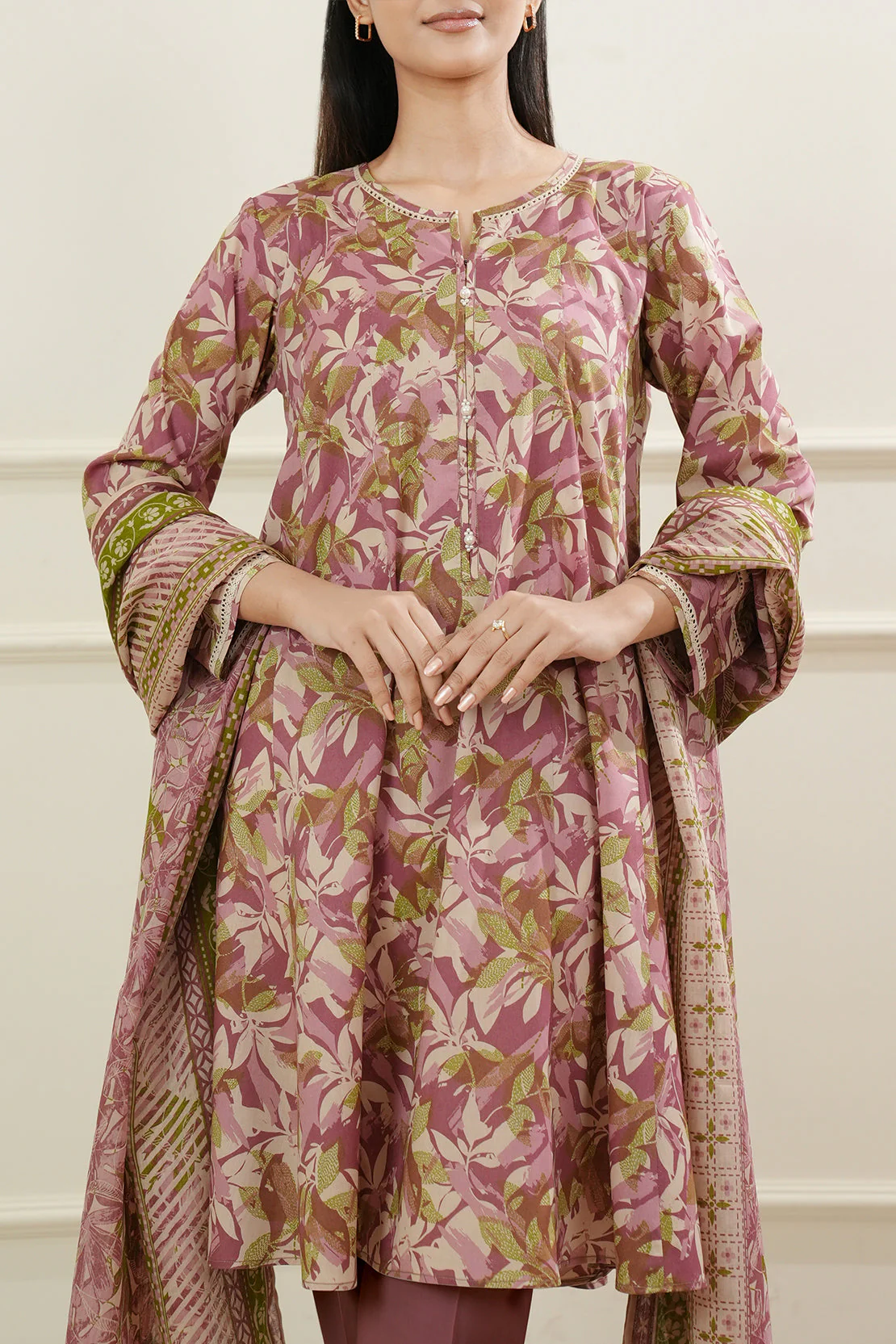 Unstitched Printed Lawn 3 Piece - Image 5