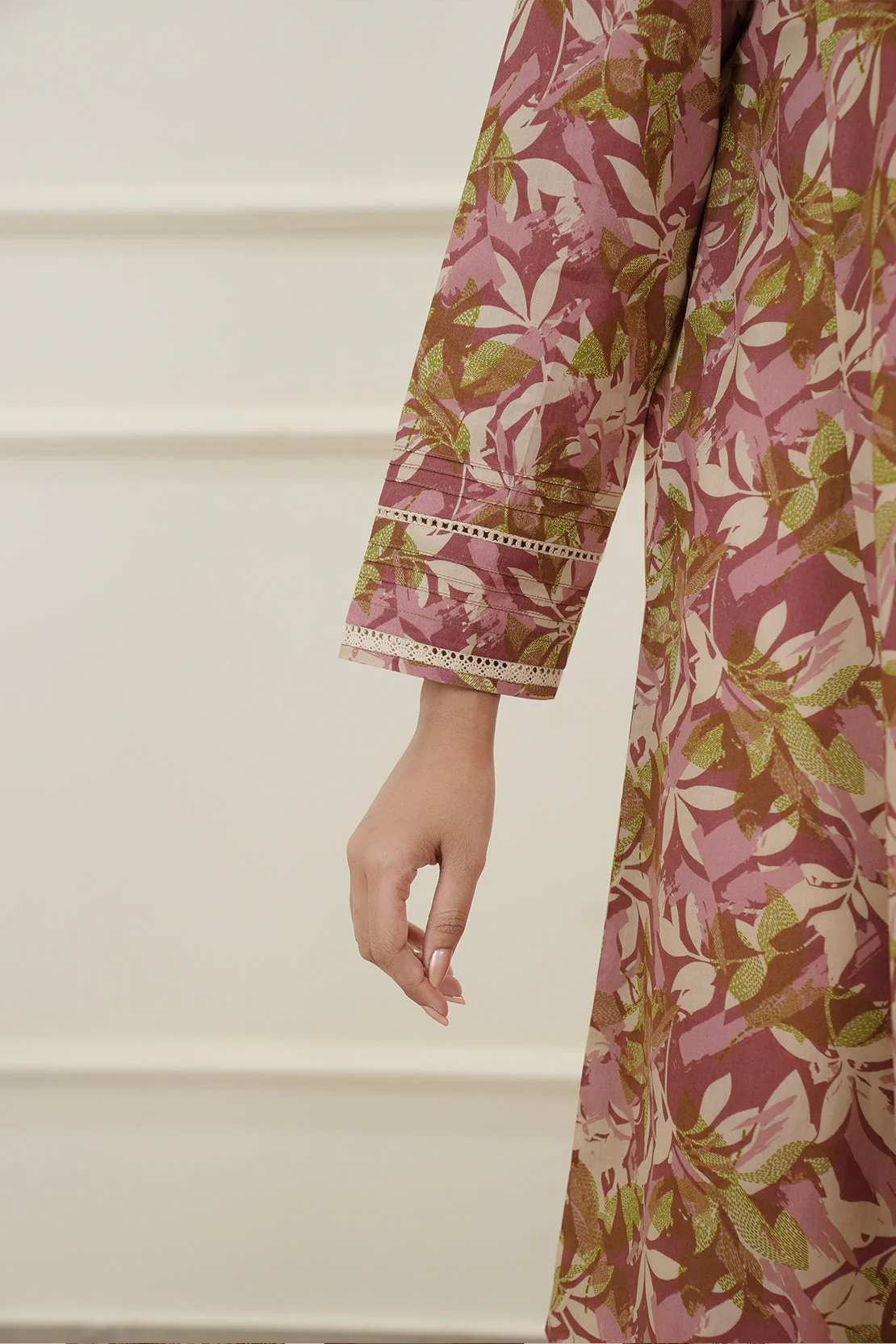 Unstitched Printed Lawn 3 Piece - Image 8