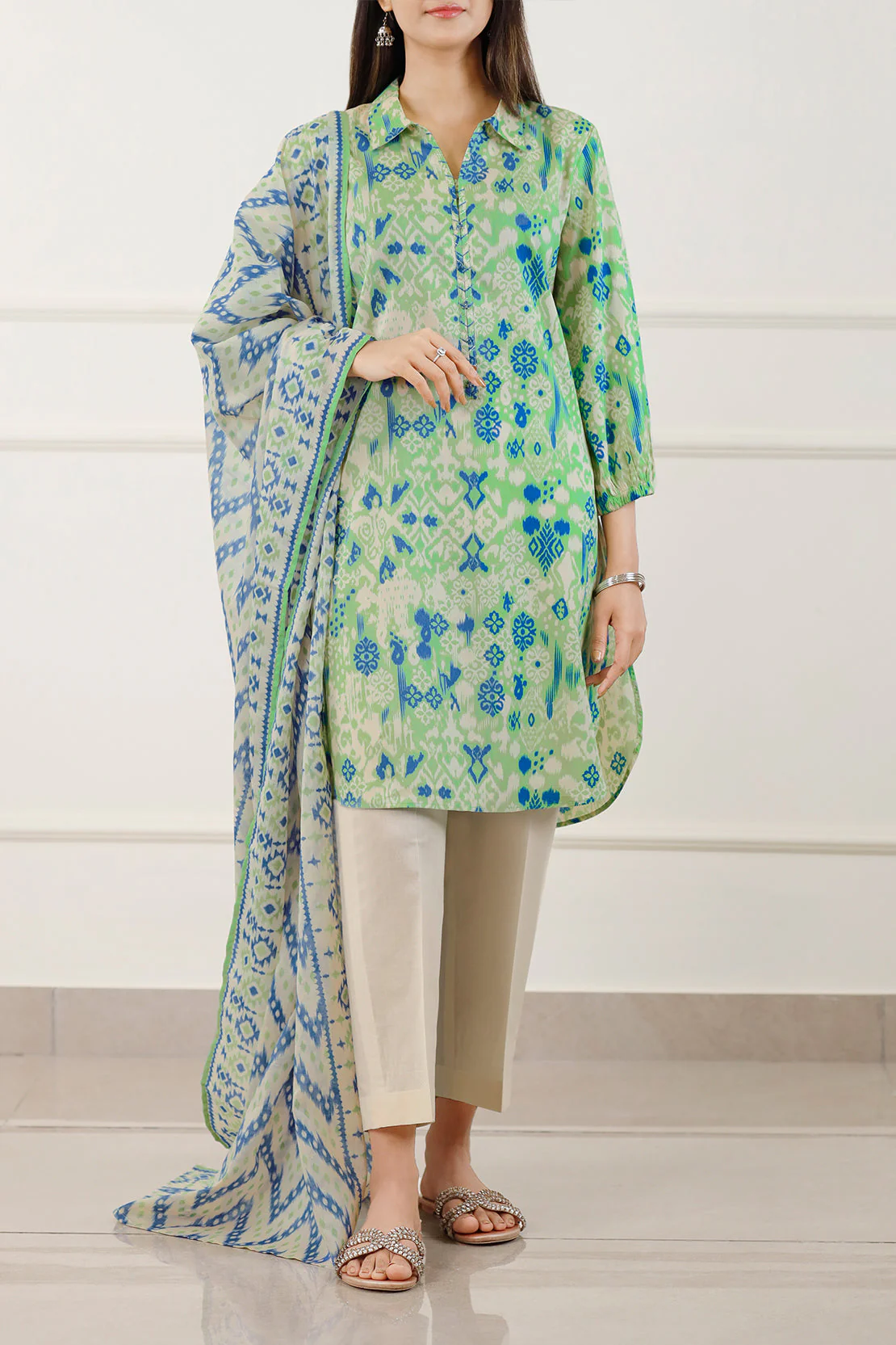 Unstitched Printed Lawn 3 Piece - Image 2
