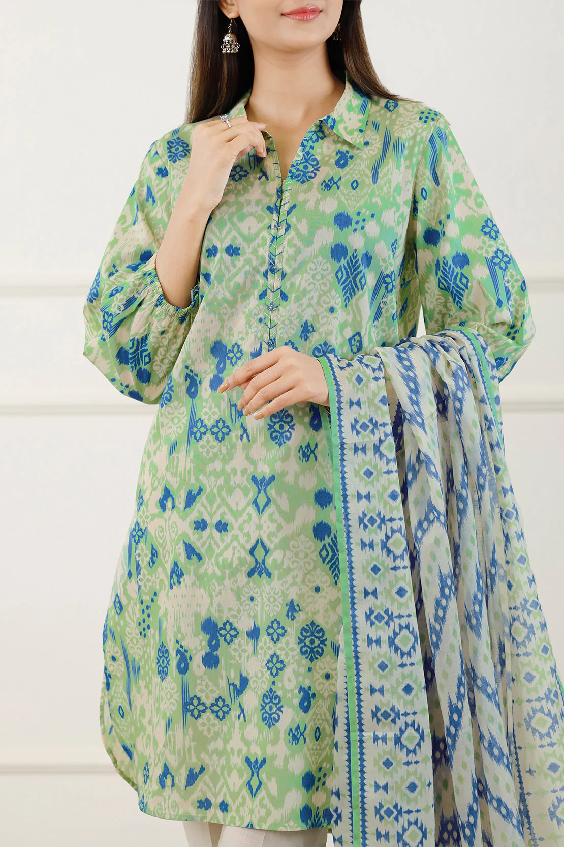 Unstitched Printed Lawn 3 Piece - Image 5