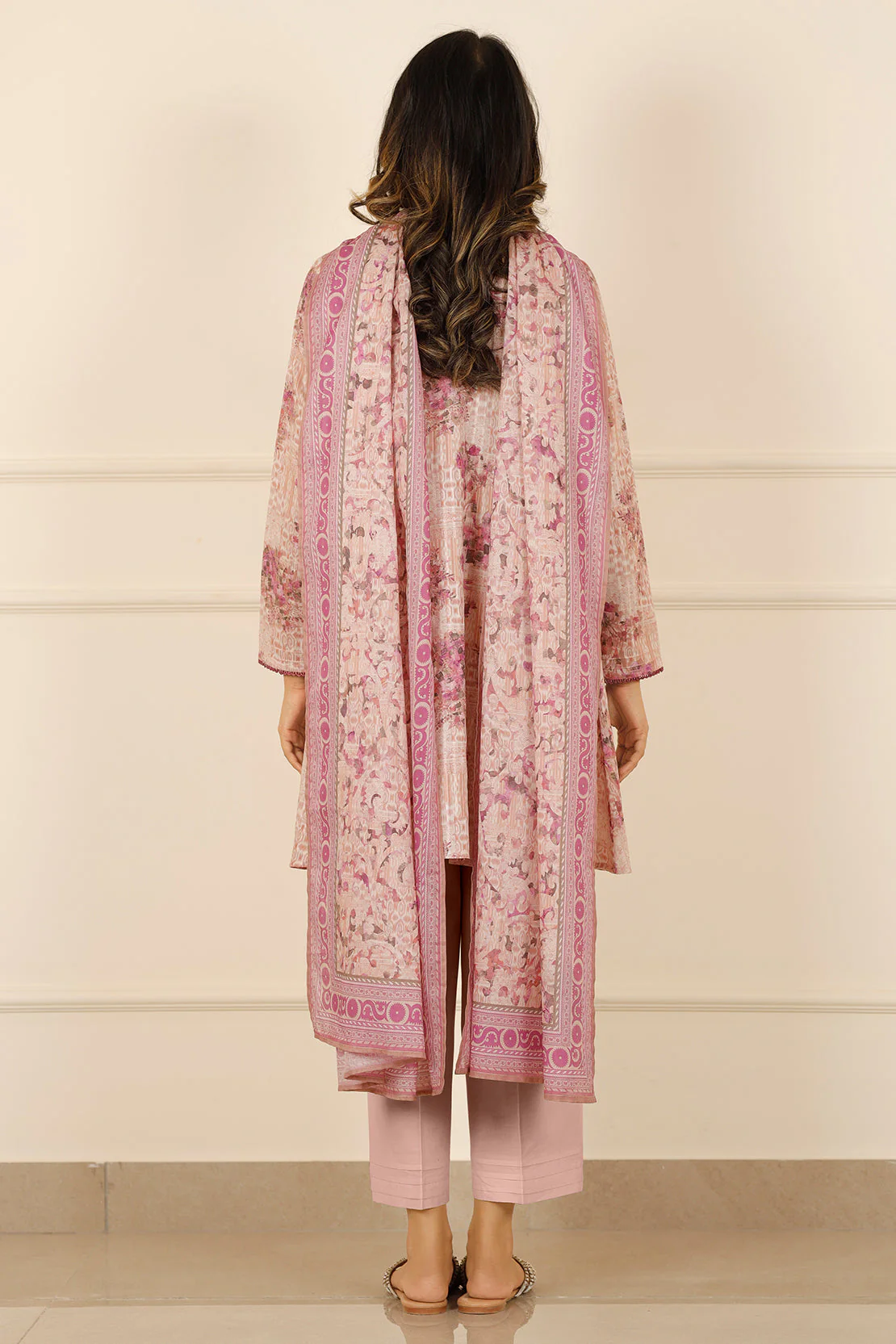 Unstitched Printed Lawn 3 Piece - Image 3
