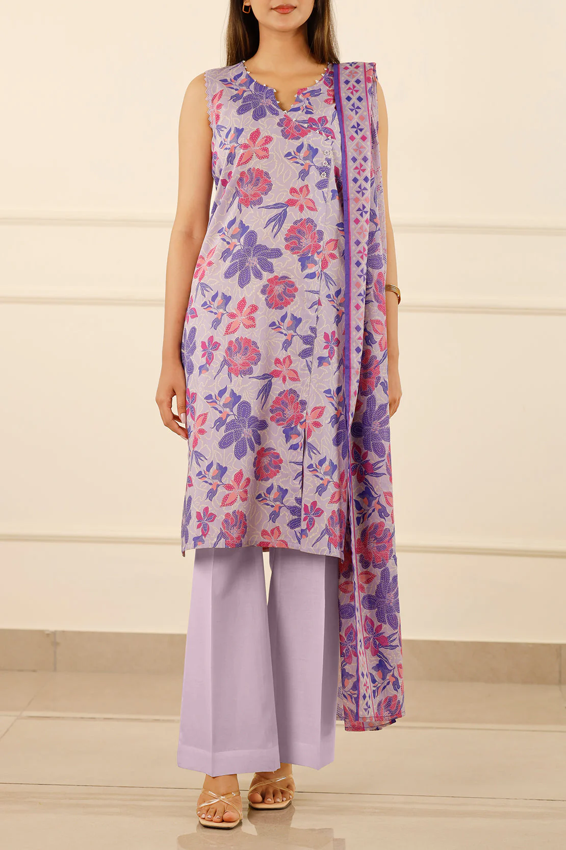 Unstitched Printed Lawn 3 Piece - Image 2