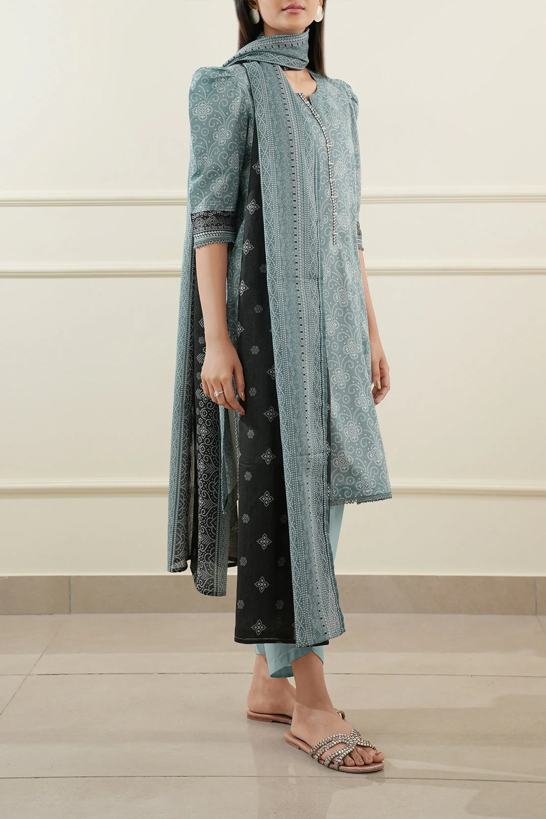 Unstitched Printed Lawn 3 Piece - Image 5