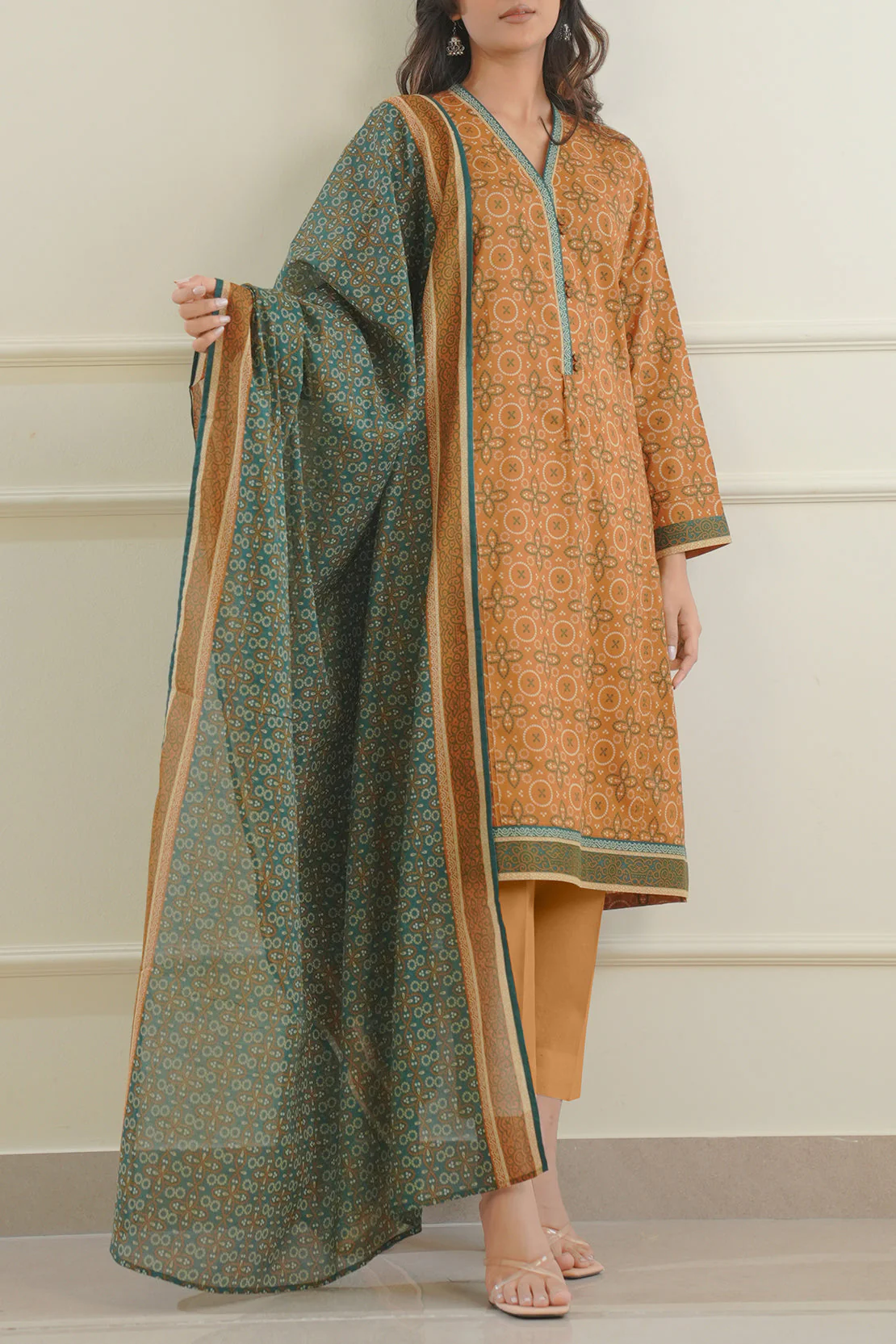 Unstitched Printed Lawn 3 Piece - Image 3