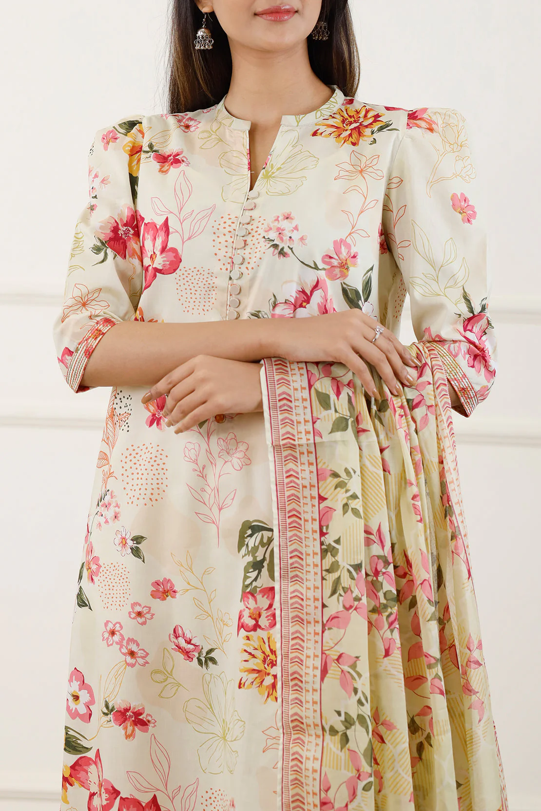Unstitched Printed Lawn 3 Piece - Image 3