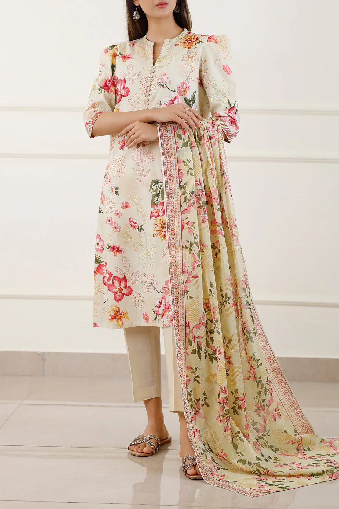 Unstitched Printed Lawn 3 Piece - Image 5