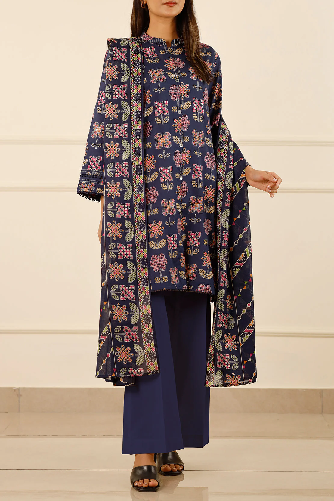 Unstitched Printed Lawn 3 Piece - Image 2