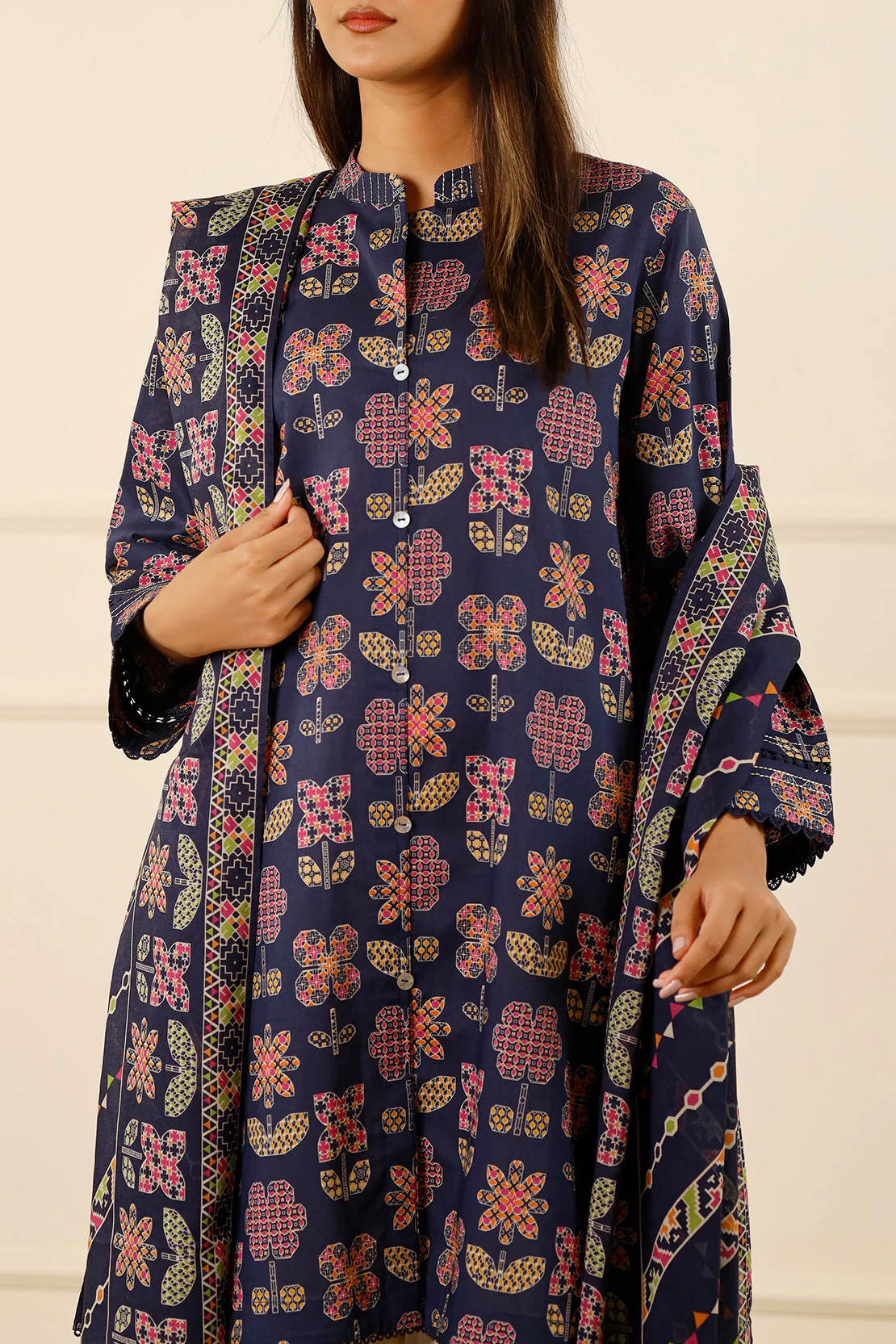 Unstitched Printed Lawn 3 Piece - Image 5