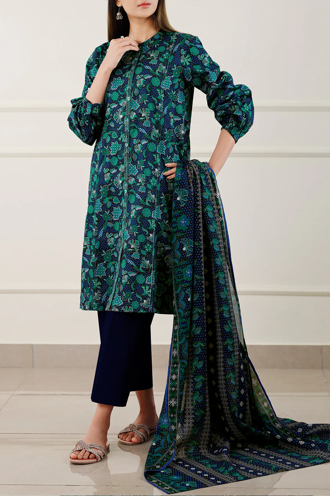 Unstitched Printed Lawn 3 Piece - Image 3
