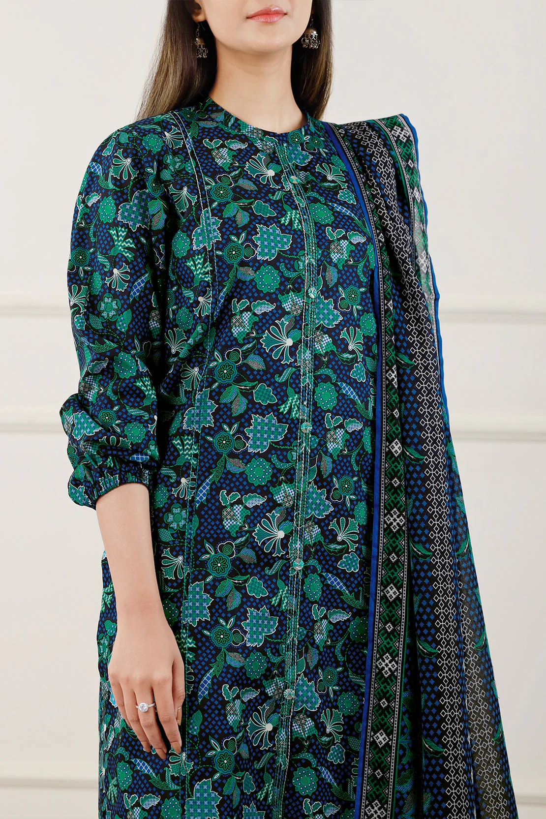 Unstitched Printed Lawn 3 Piece - Image 5