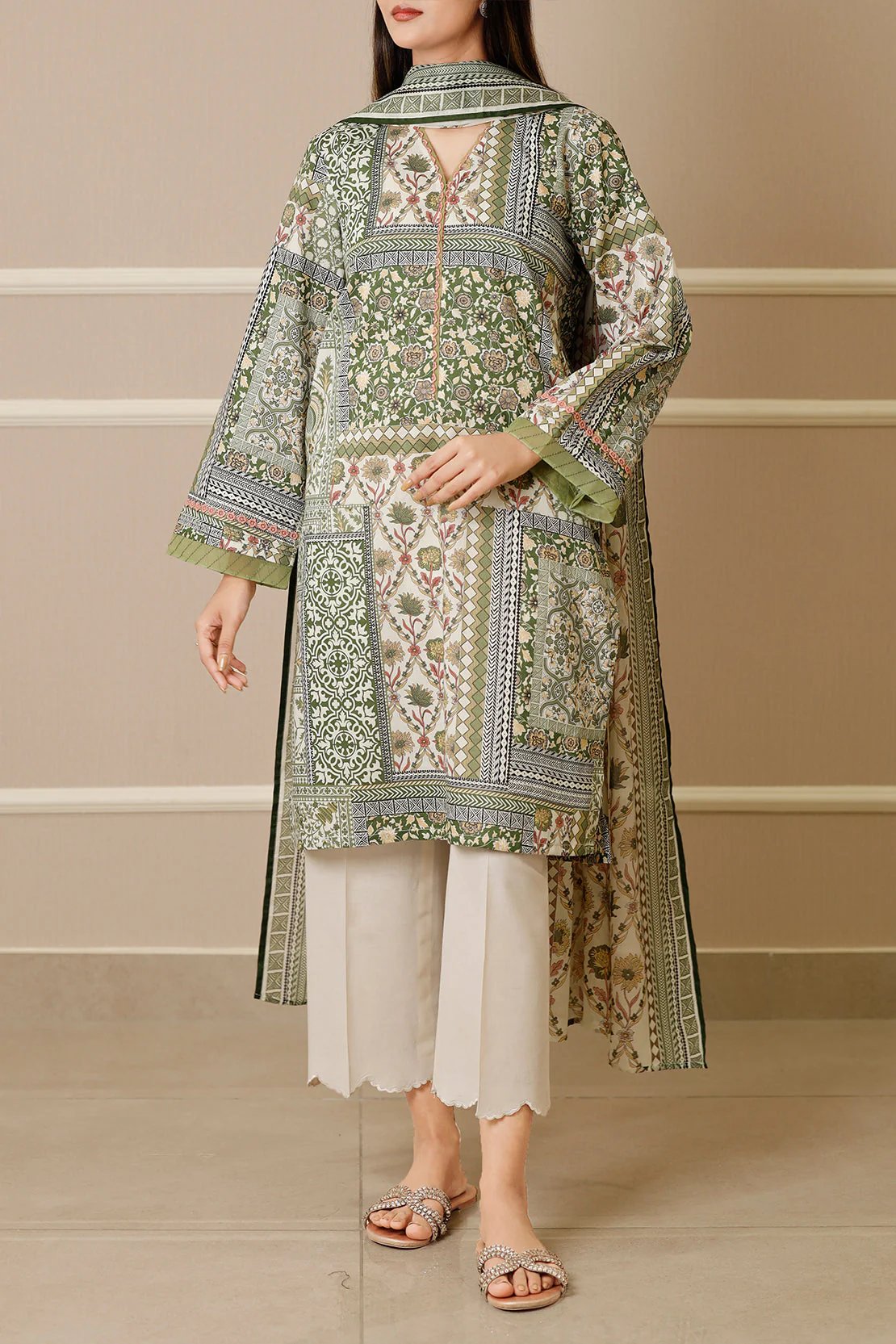 Unstitched Printed Lawn 3 Piece - Image 3