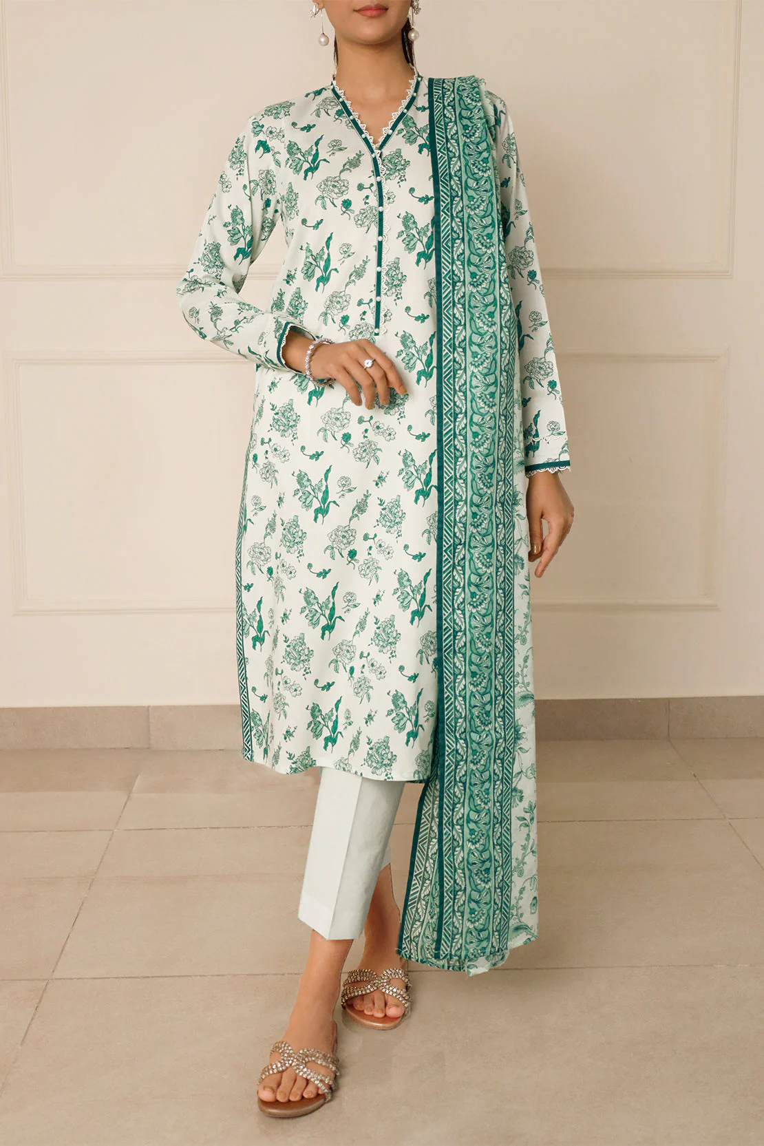 Unstitched Printed Lawn 3 Piece - Image 3