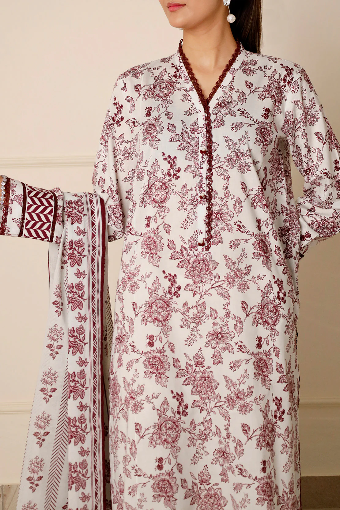 Unstitched Printed Lawn 3 Piece - Image 4