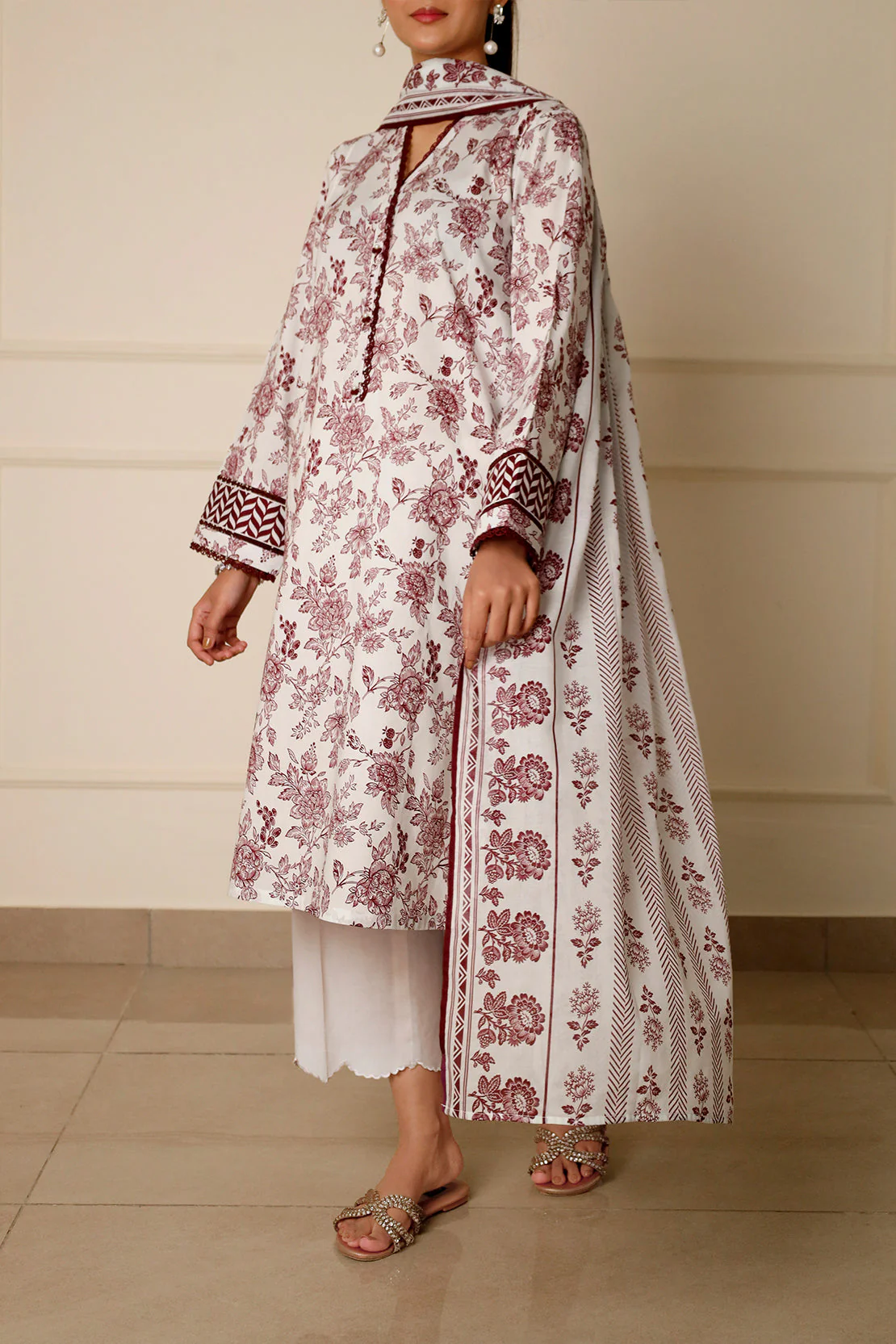 Unstitched Printed Lawn 3 Piece - Image 5