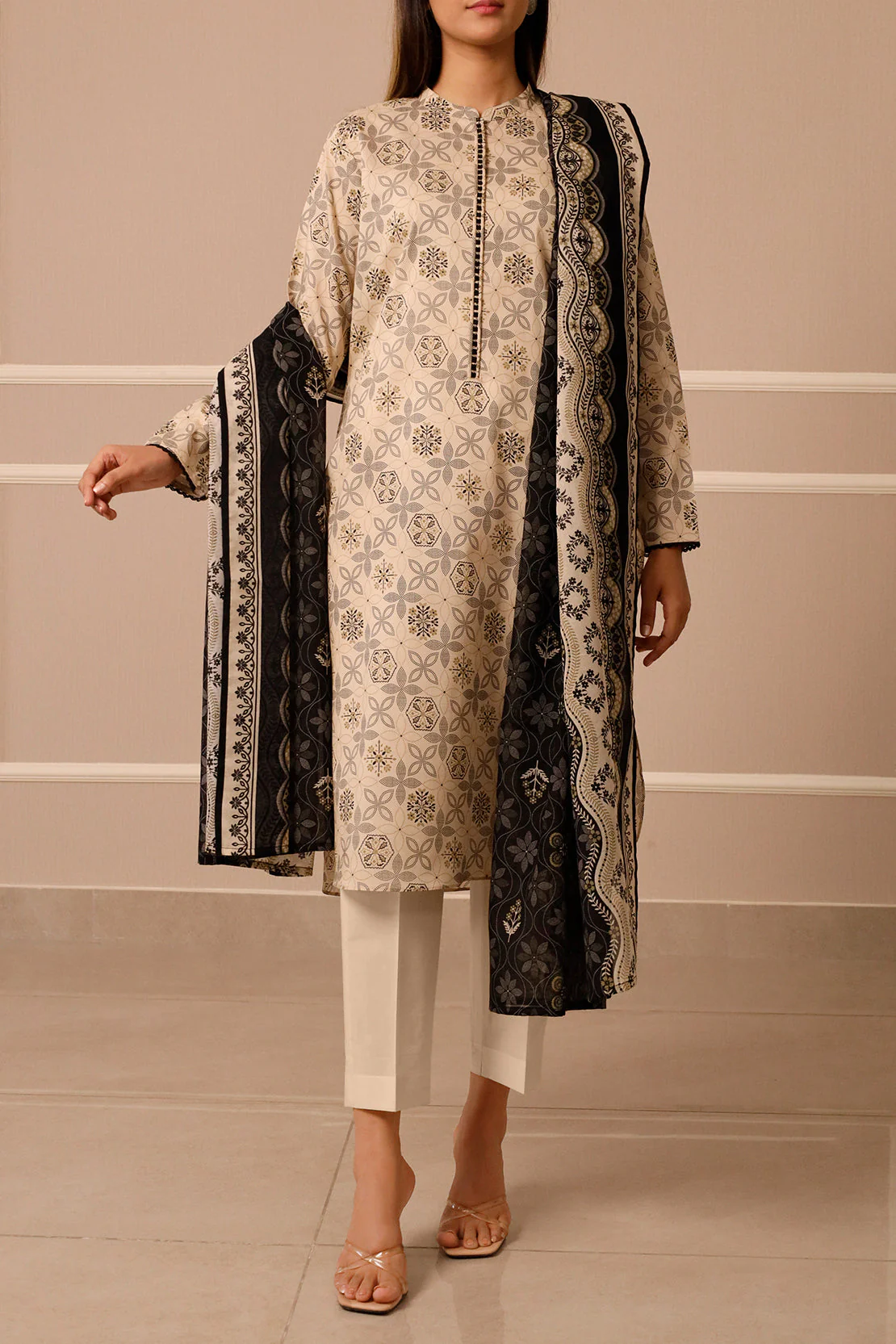 Unstitched Printed Lawn 3 Piece - Image 2