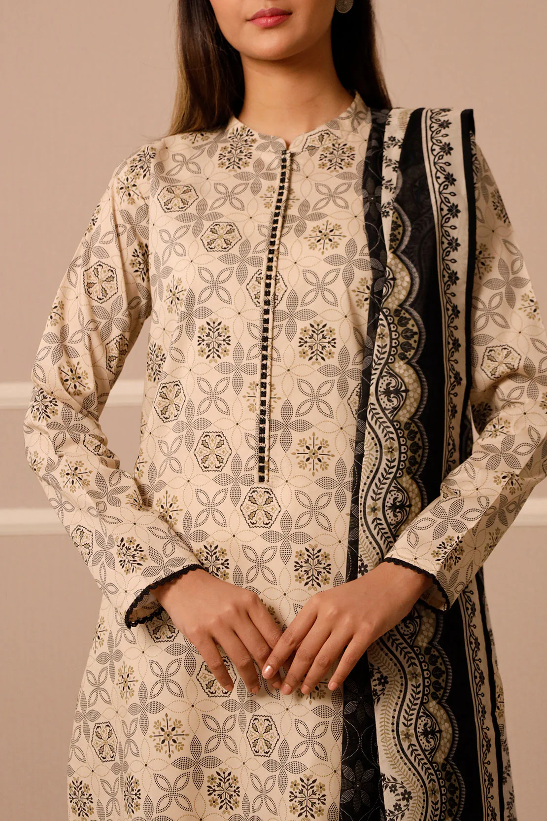 Unstitched Printed Lawn 3 Piece - Image 6