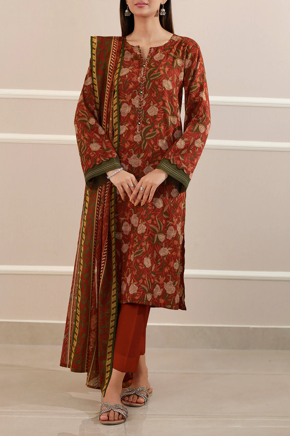 Unstitched Printed Lawn 3 Piece - Image 5