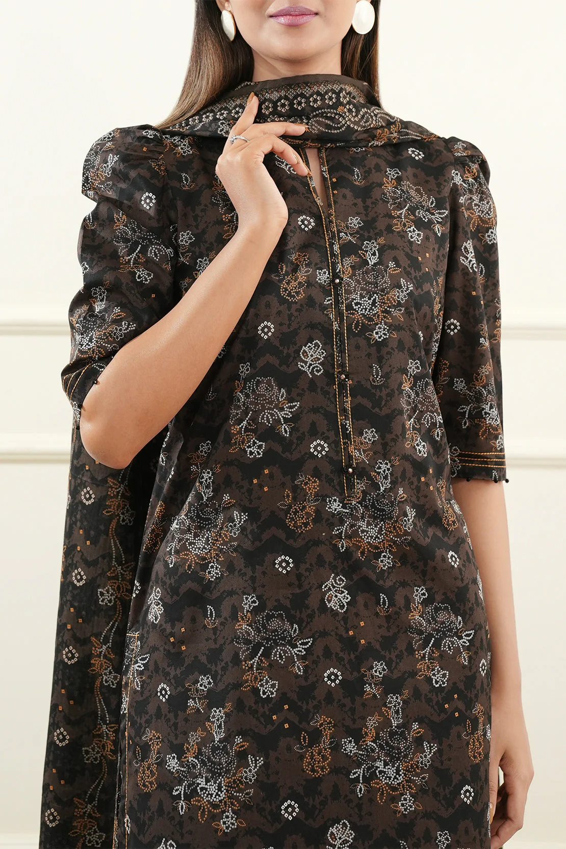 Unstitched Printed Lawn 3 Piece - Image 2