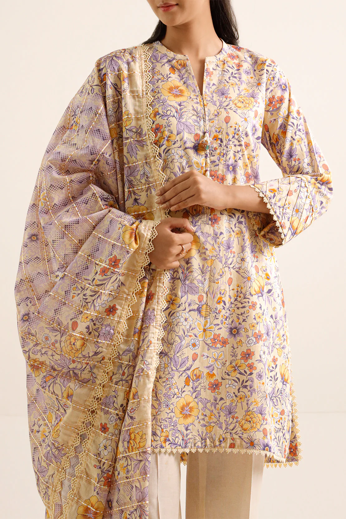 Unstitched Printed Lawn 3 Piece With Zari Dupatta - Image 2