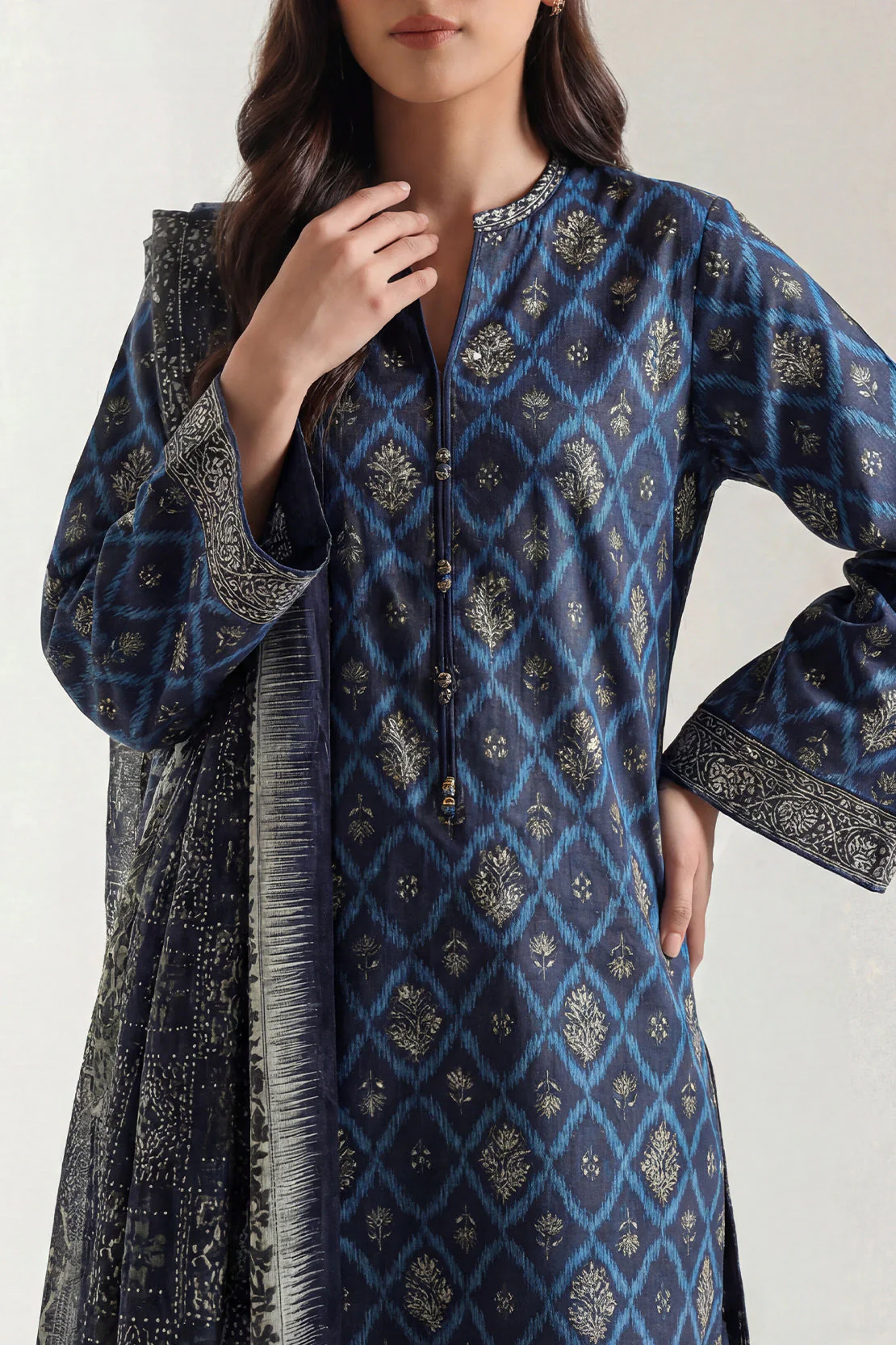Unstitched Printed Lawn 3 Piece - Image 2