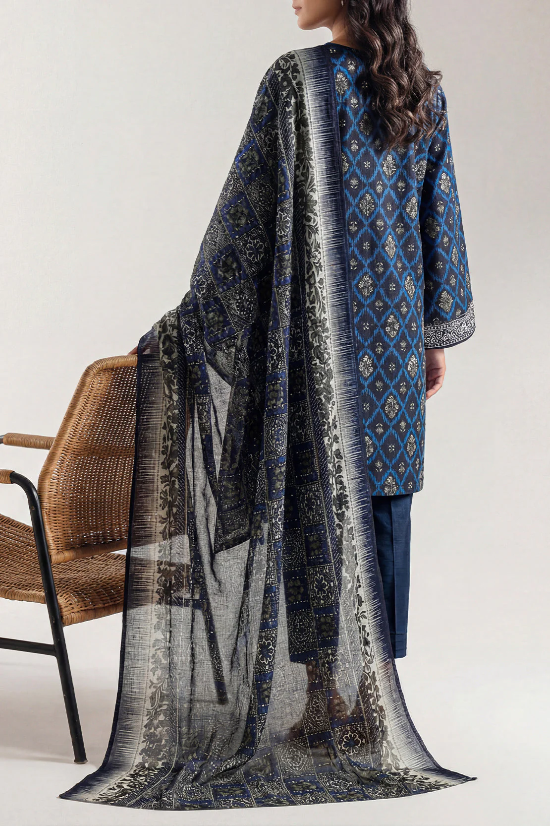 Unstitched Printed Lawn 3 Piece - Image 3